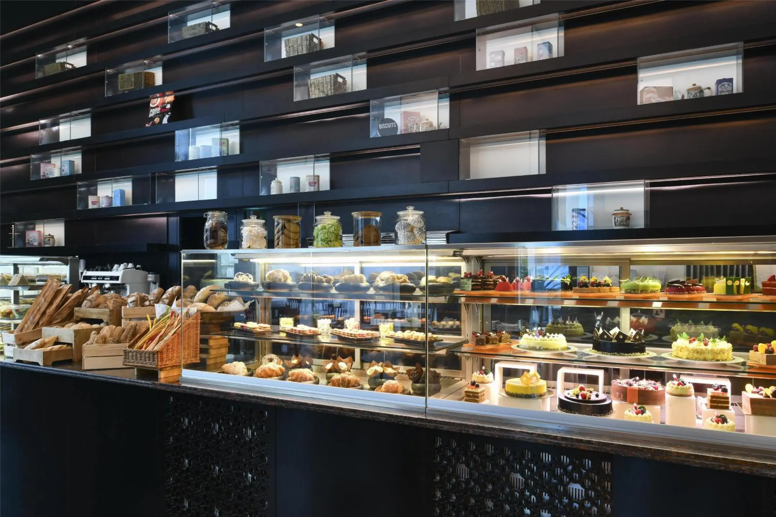 Restaurant/places to eat in Kempinski Residences & Suites, Doha Restaurant/places to eat in Kempinski Residences & Suites, Doha