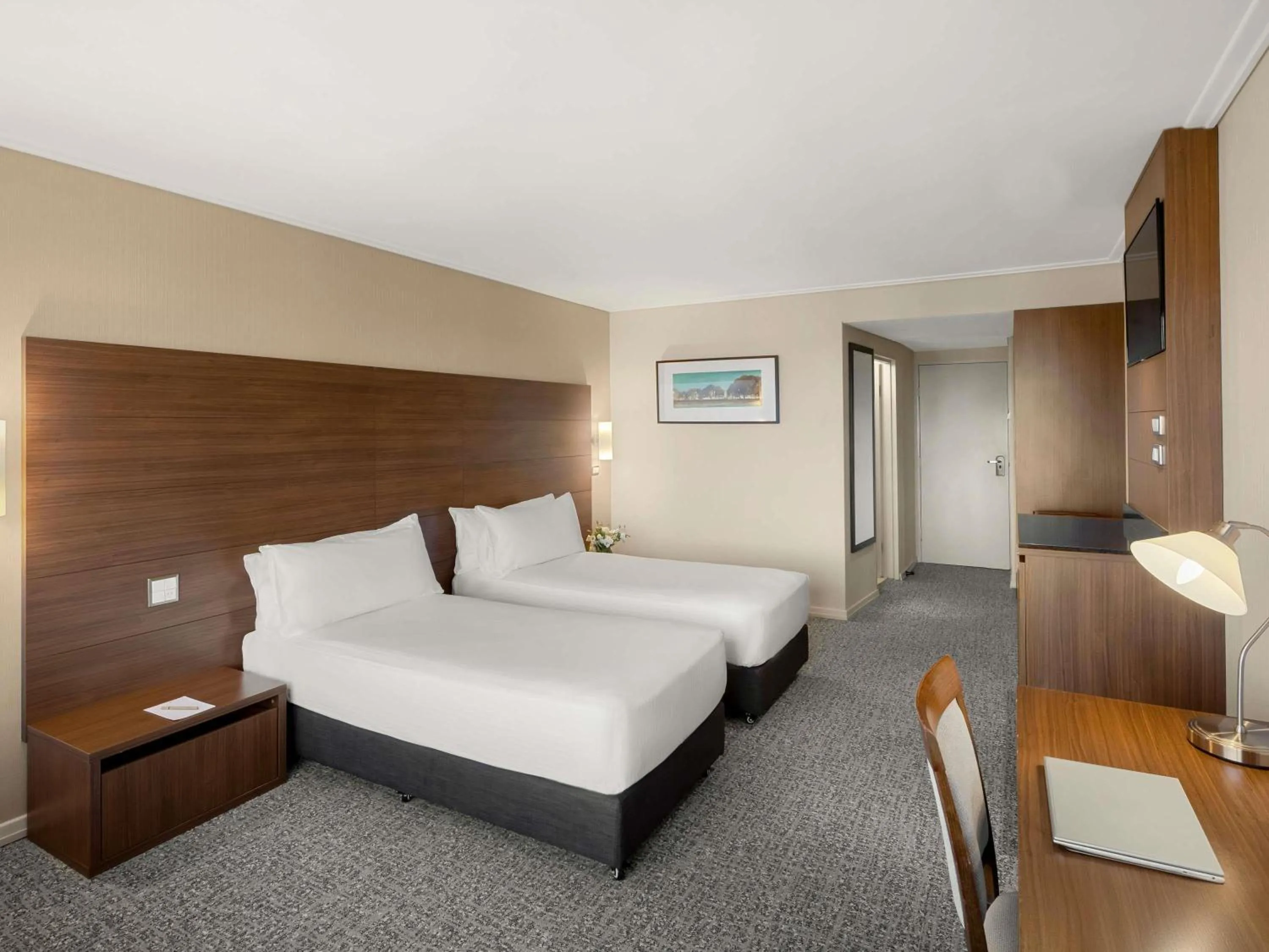 Bedroom, Bed in The Sydney Boulevard Hotel