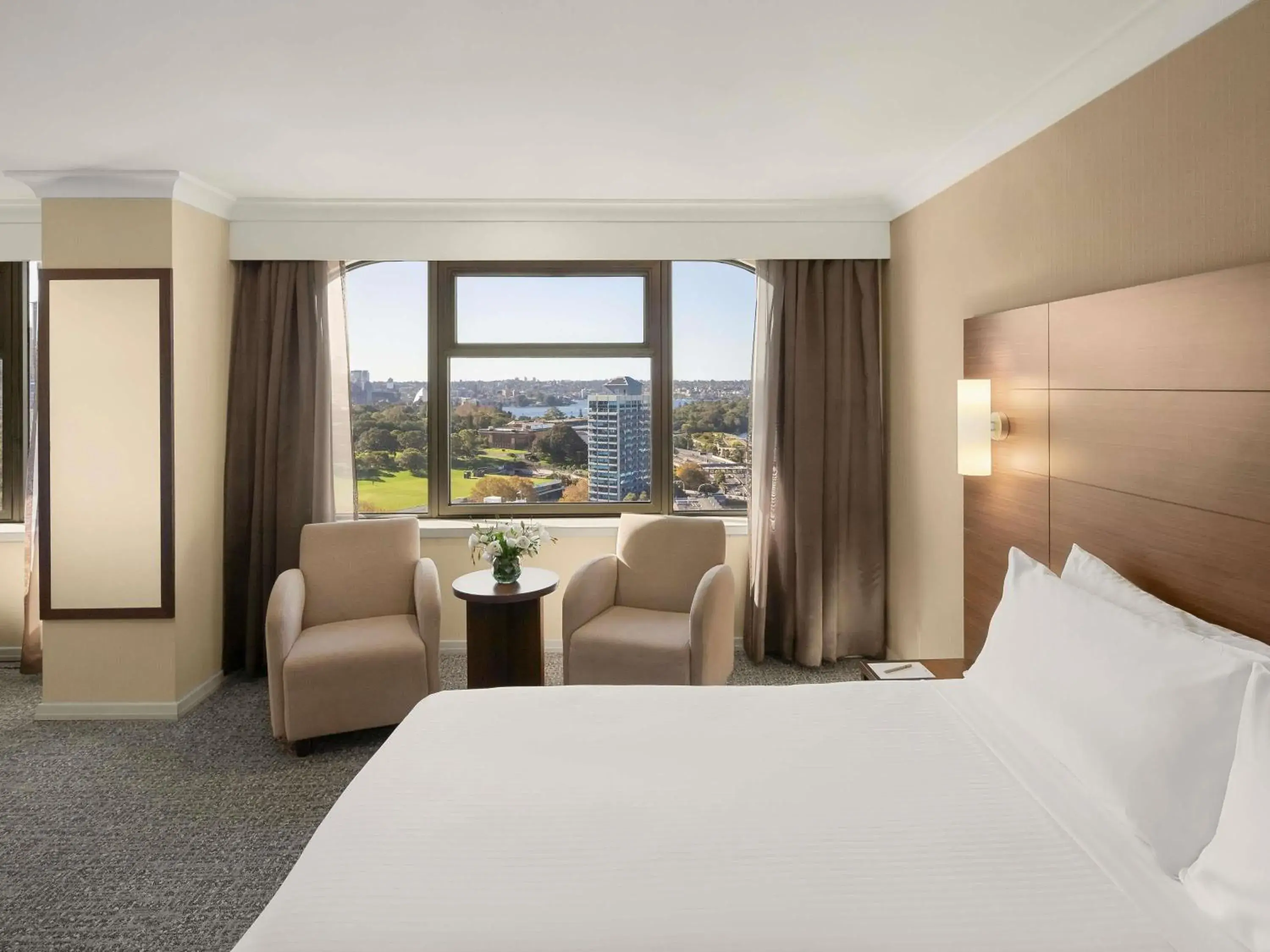 Deluxe King Room with Harbor View in The Sydney Boulevard Hotel Deluxe King Room with Harbor View in The Sydney Boulevard Hotel
