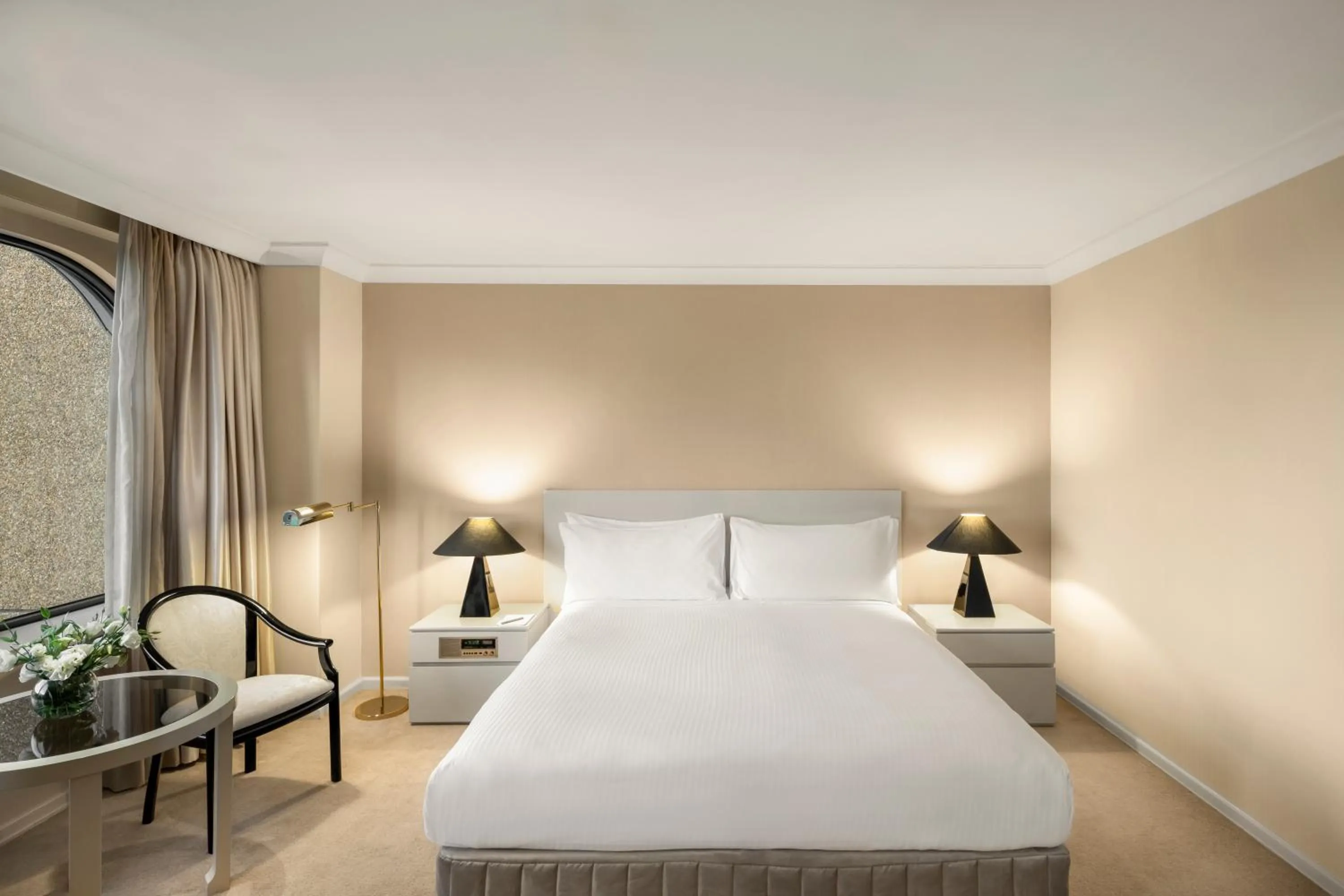 Bed in The Sydney Boulevard Hotel