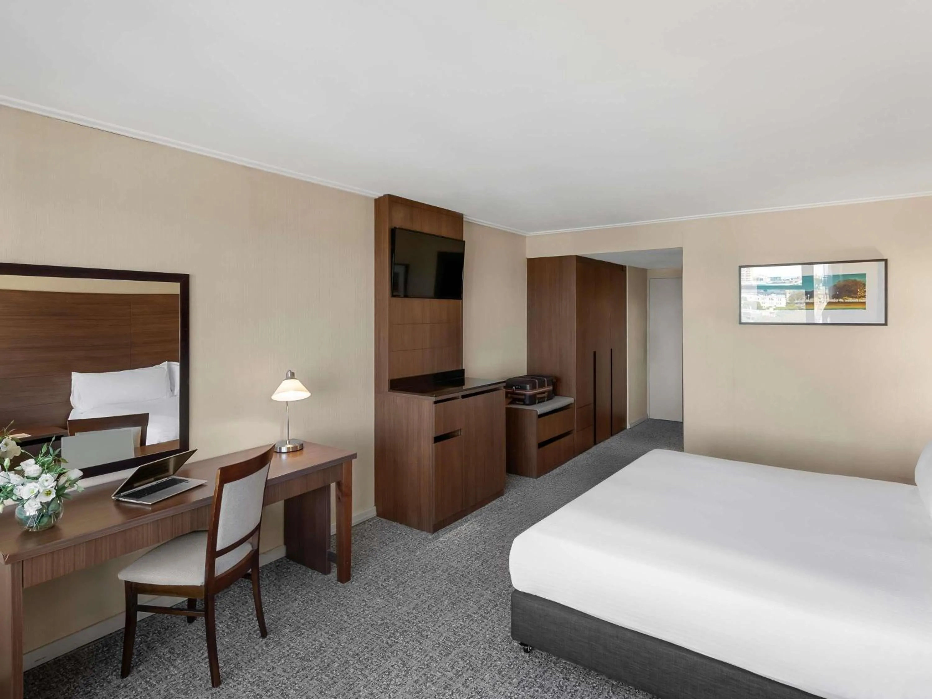 Bedroom, Bed in The Sydney Boulevard Hotel