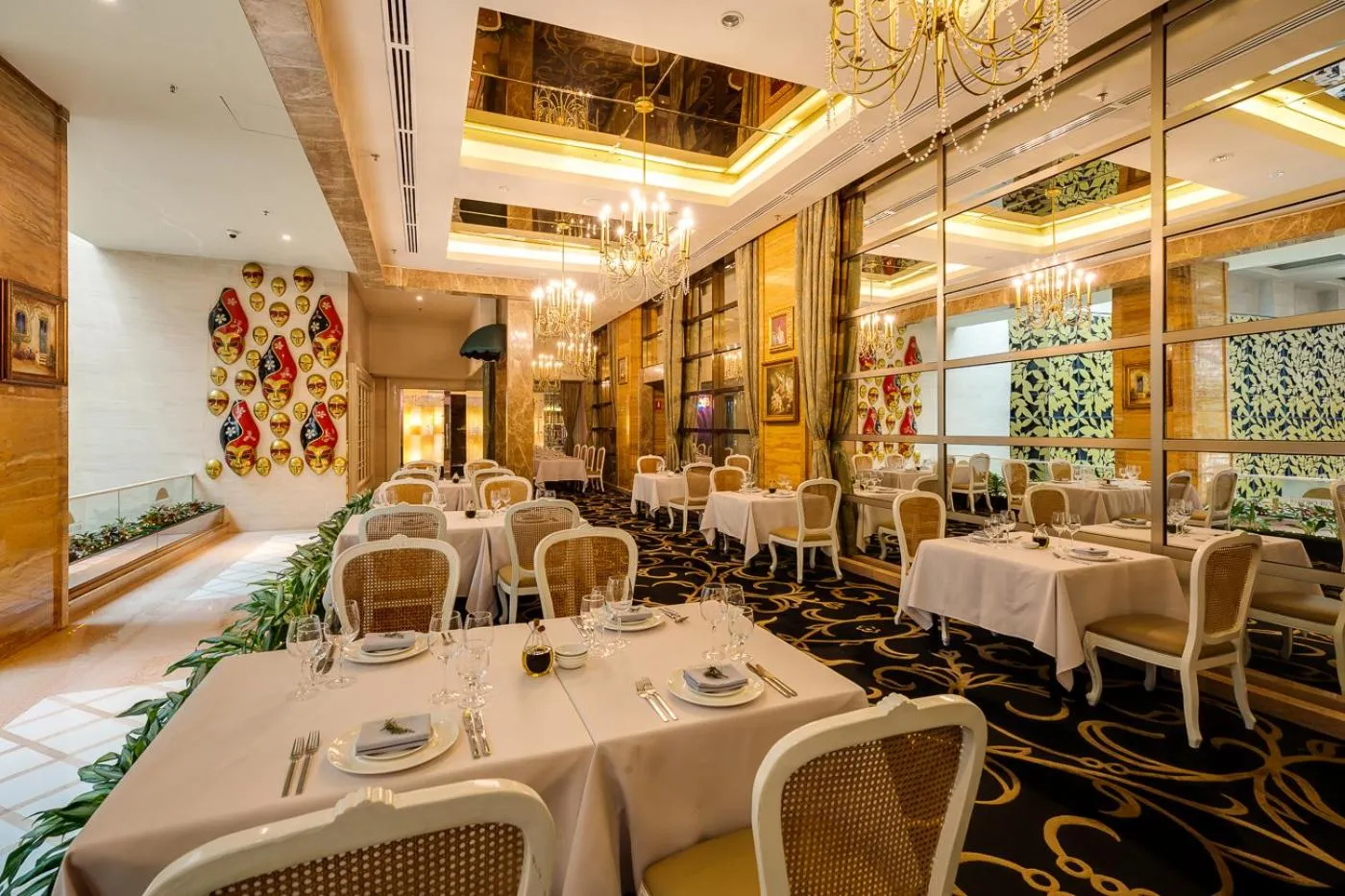 Restaurant/places to eat in NagaWorld Hotel & Entertainment Complex