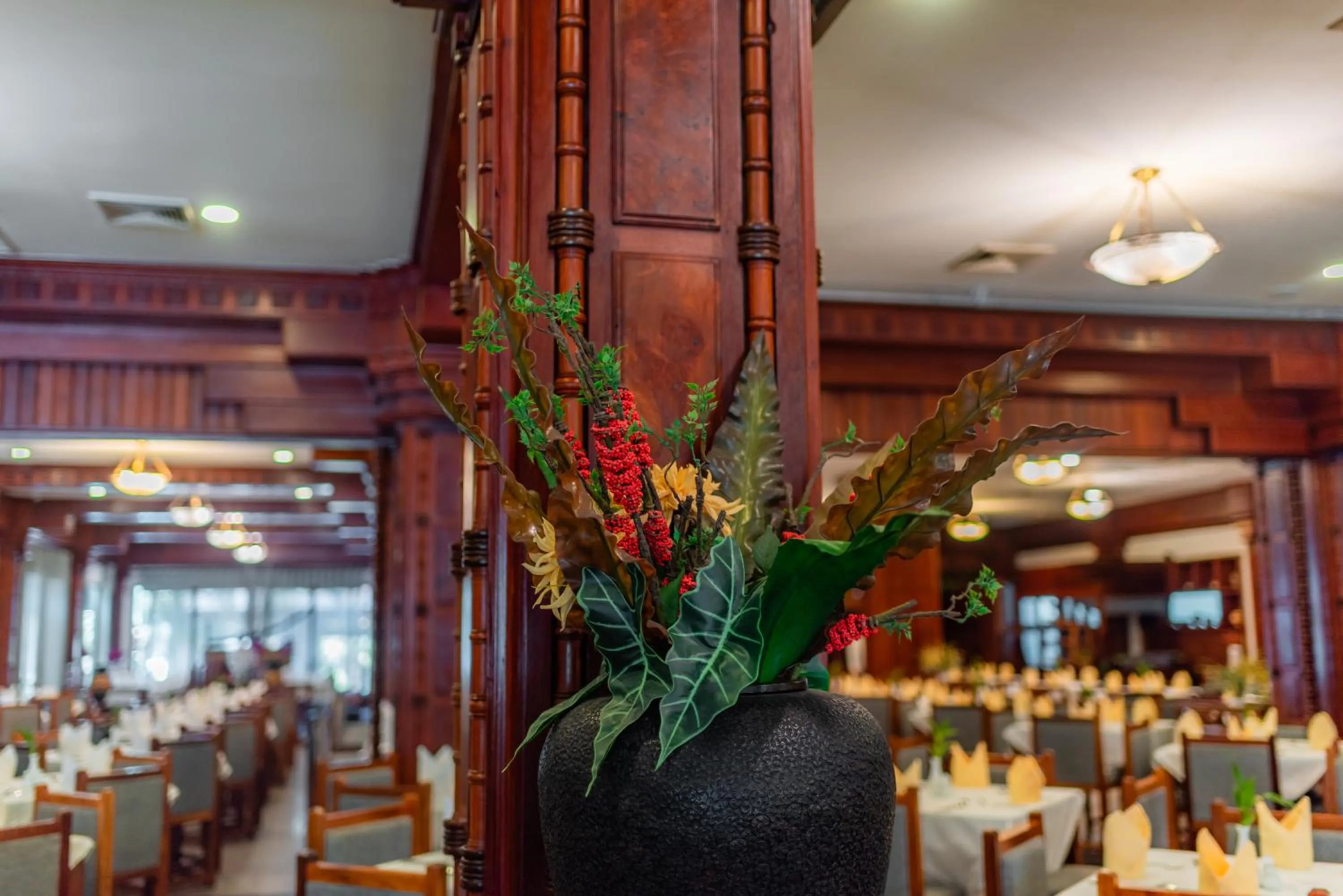 Restaurant/places to eat in Empress Angkor Resort & Spa