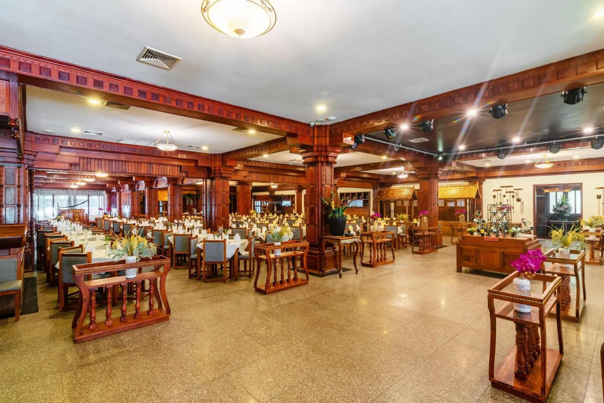Restaurant/places to eat in Empress Angkor Resort & Spa Restaurant/places to eat in Empress Angkor Resort & Spa