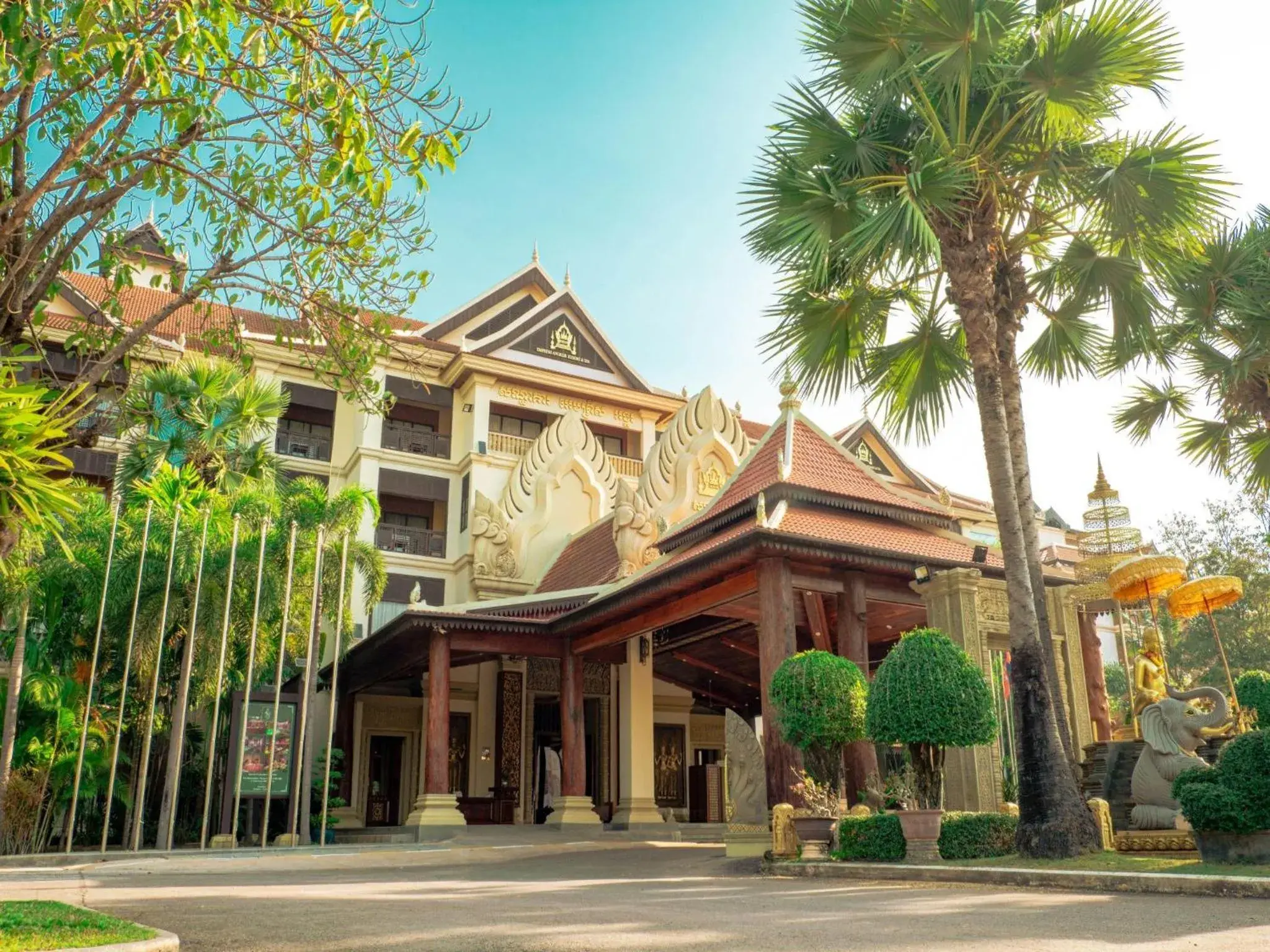Facade/entrance in Empress Angkor Resort & Spa Facade/entrance in Empress Angkor Resort & Spa