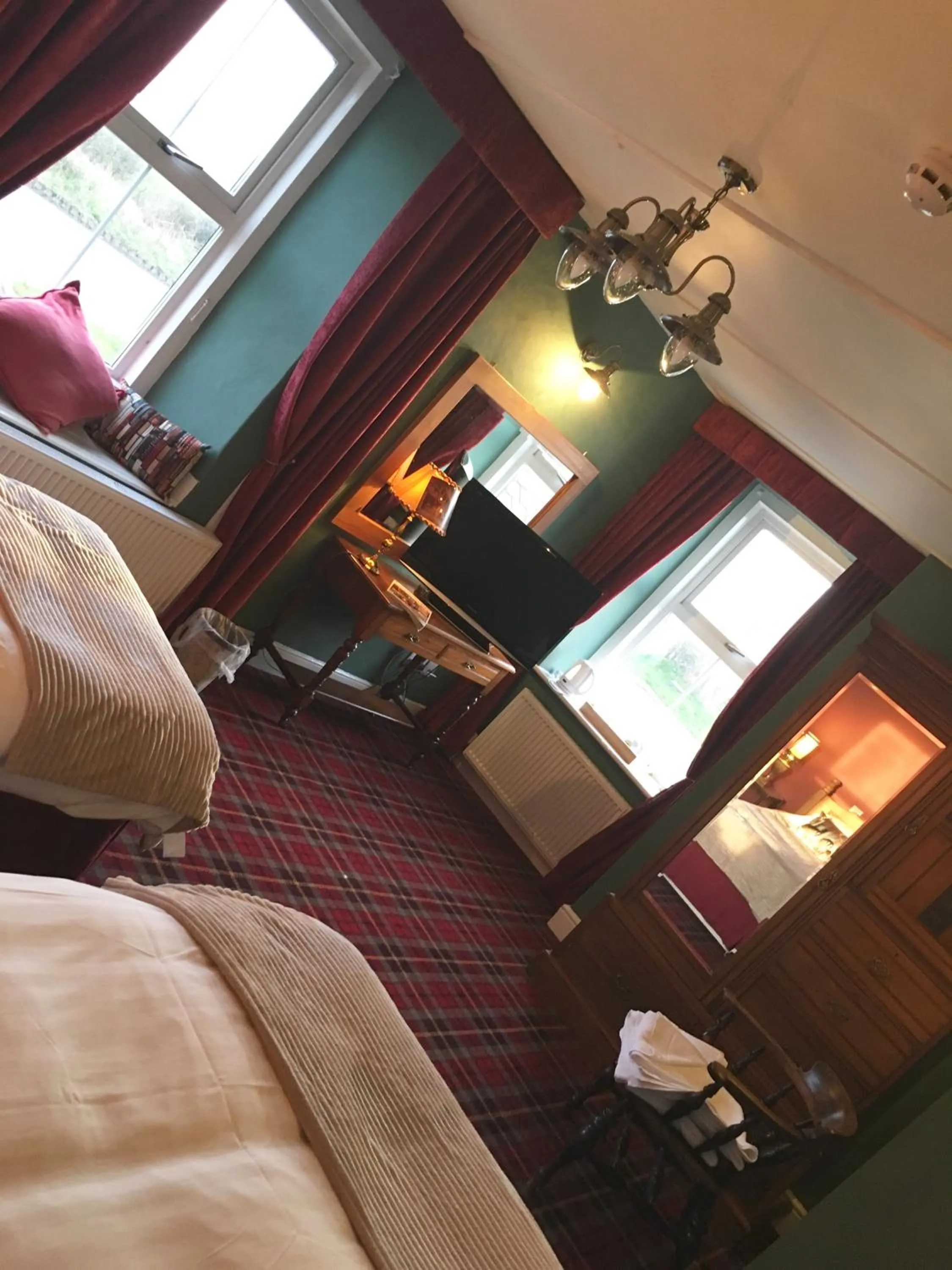 Bedroom, Bed in Robin Hood Inn