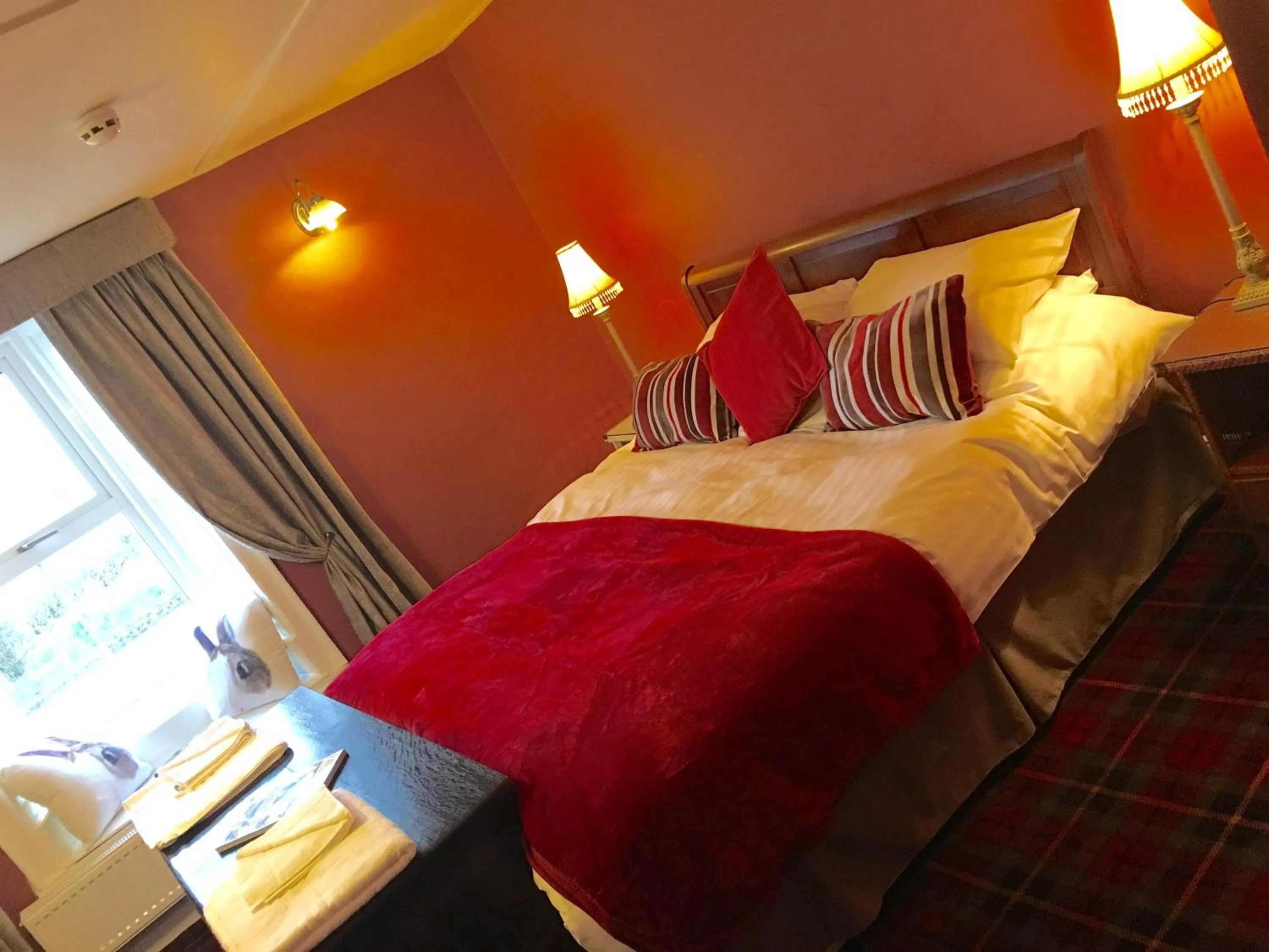 Bed in Robin Hood Inn