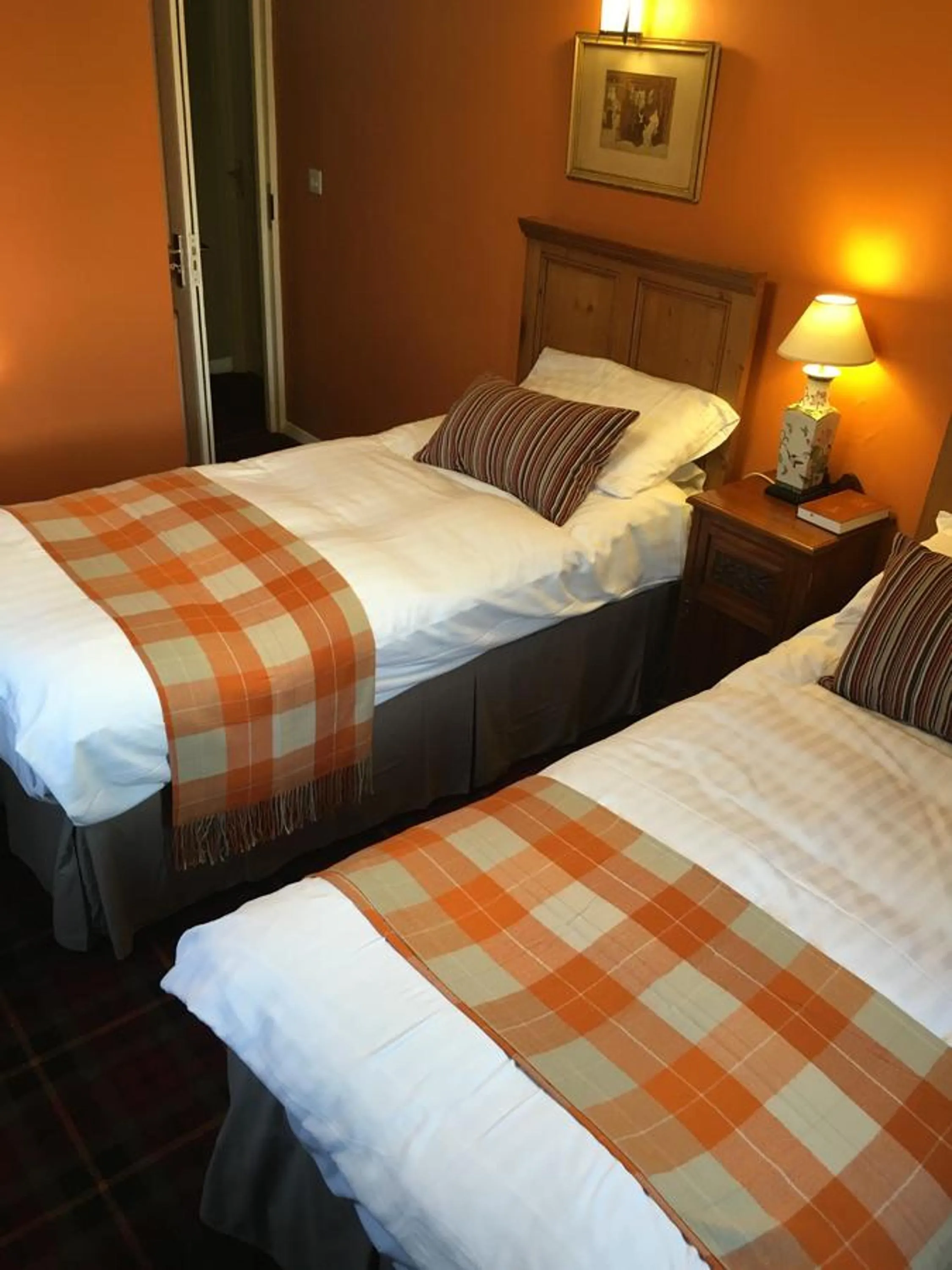 Bedroom, Bed in Robin Hood Inn