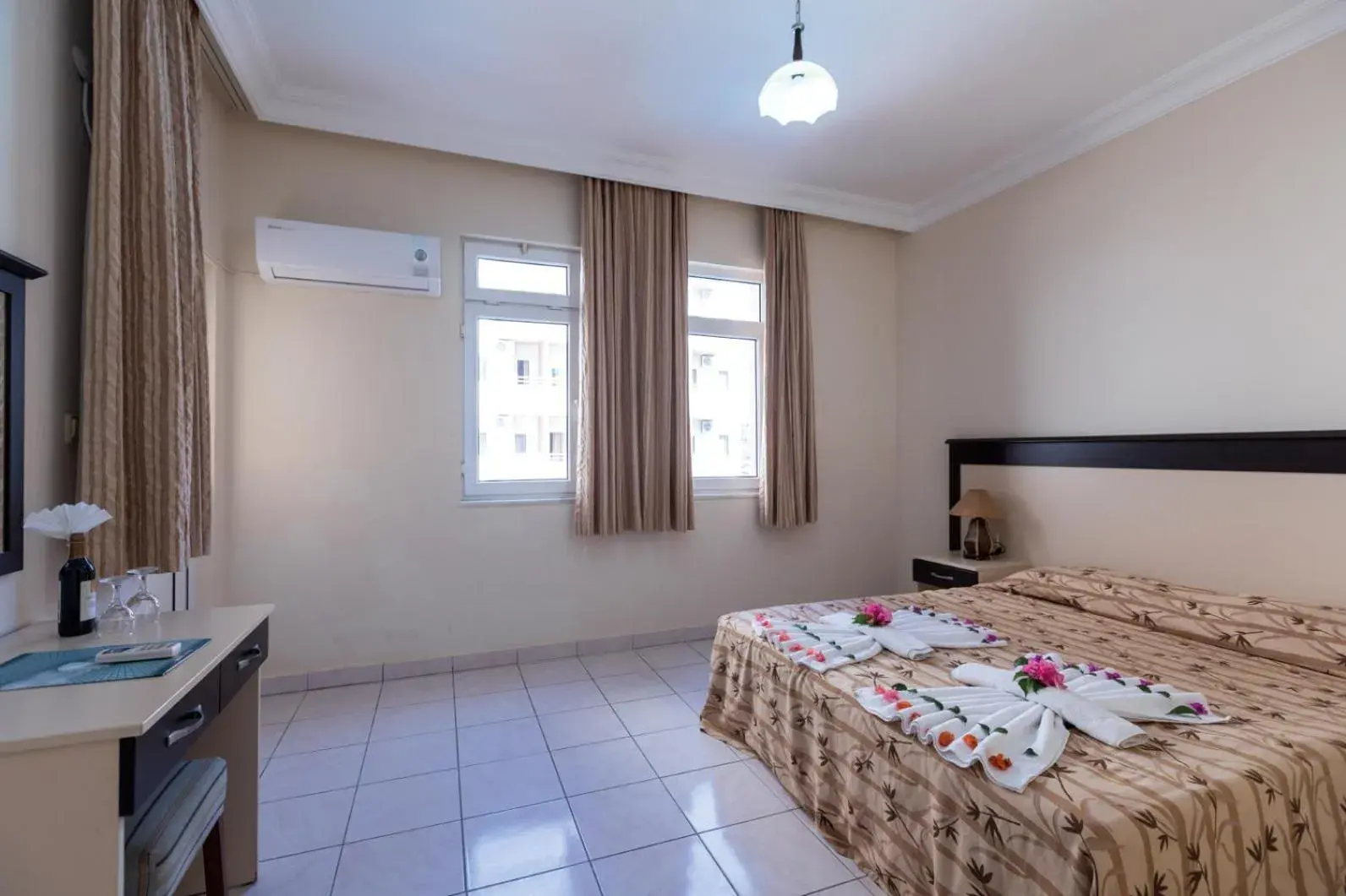 Bedroom, Bed in Helios Hotel Bedroom, Bed in Helios Hotel