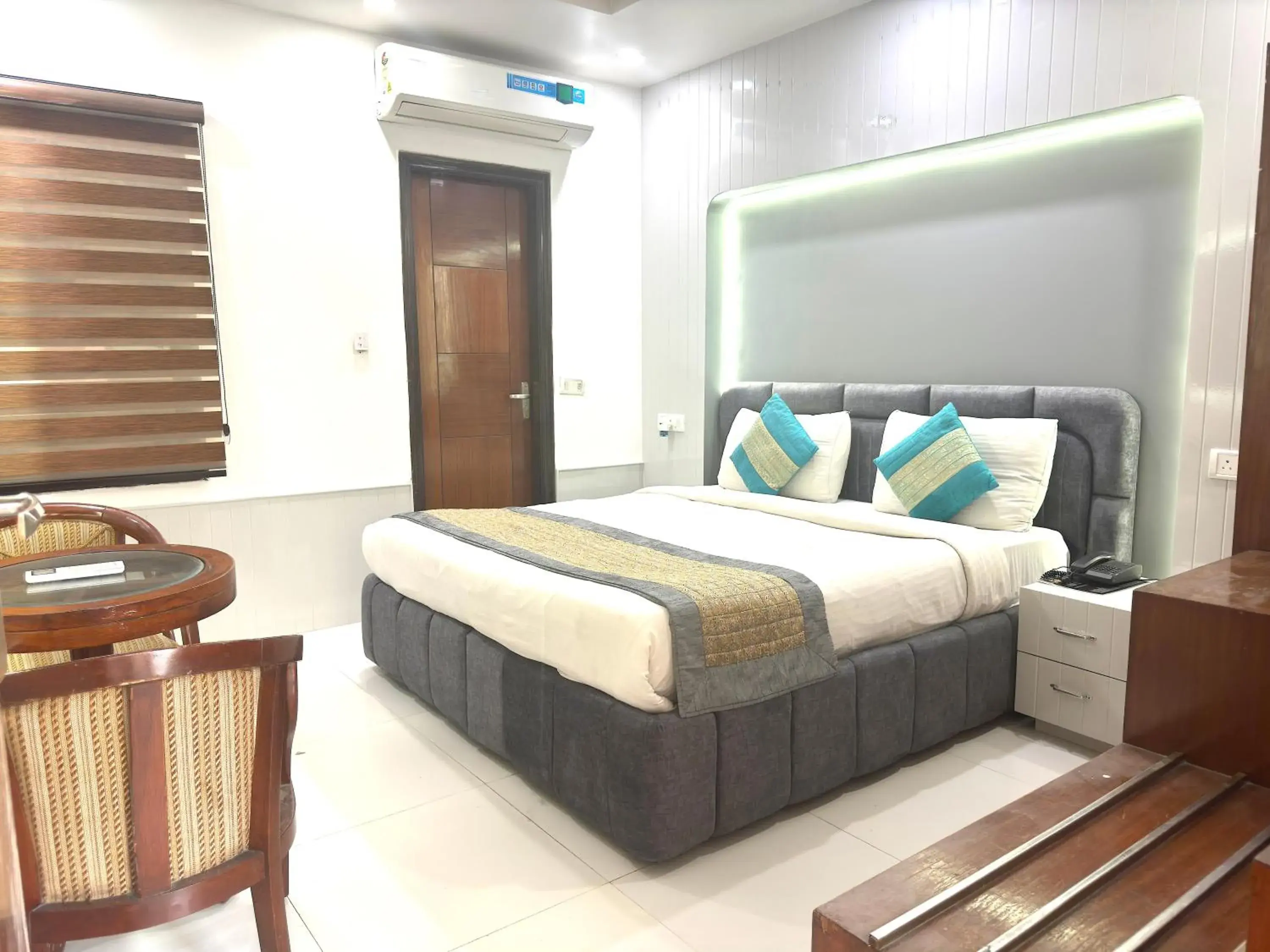 Bed in Hotel The Daanish Residency - Karol Bagh Bed in Hotel The Daanish Residency - Karol Bagh