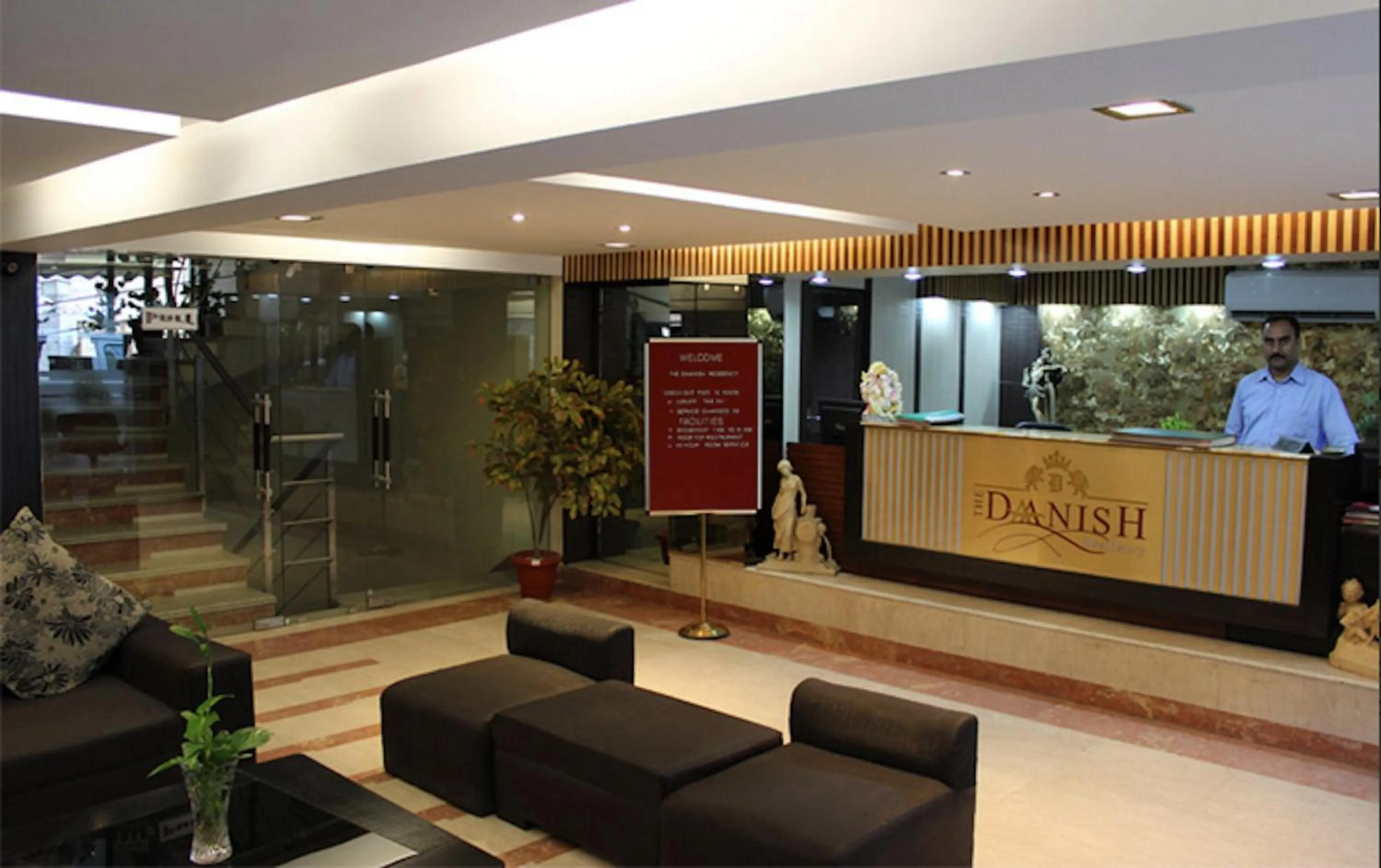 Lobby or reception in Hotel The Daanish Residency - Karol Bagh