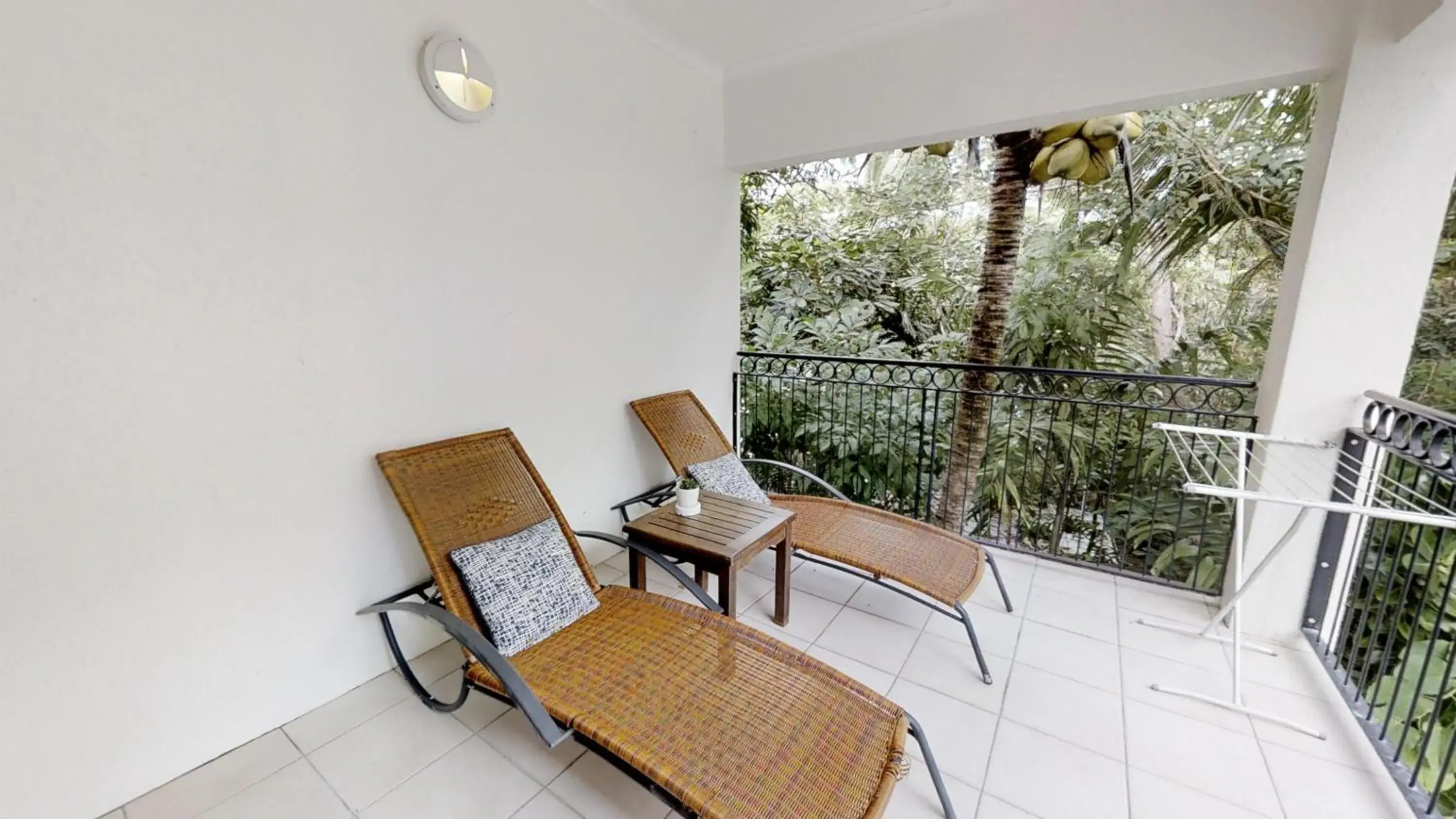 Apartment with Balcony in Silkari The Pavilions Apartment with Balcony in Silkari The Pavilions