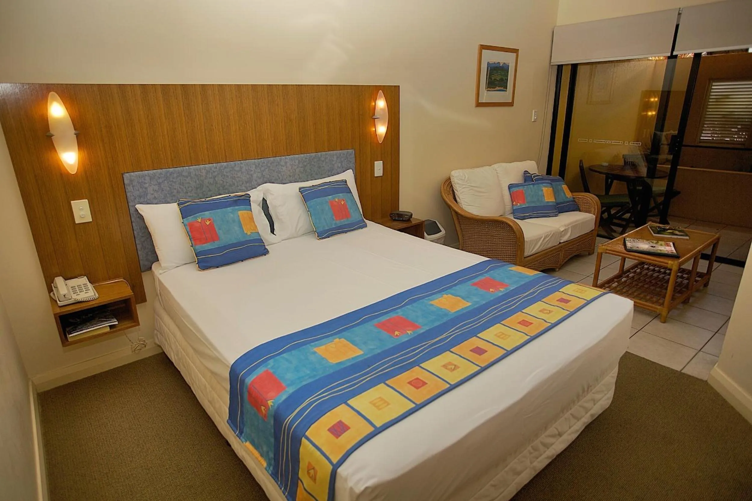 Photo of the whole room, Bed in Silkari The Pavilions