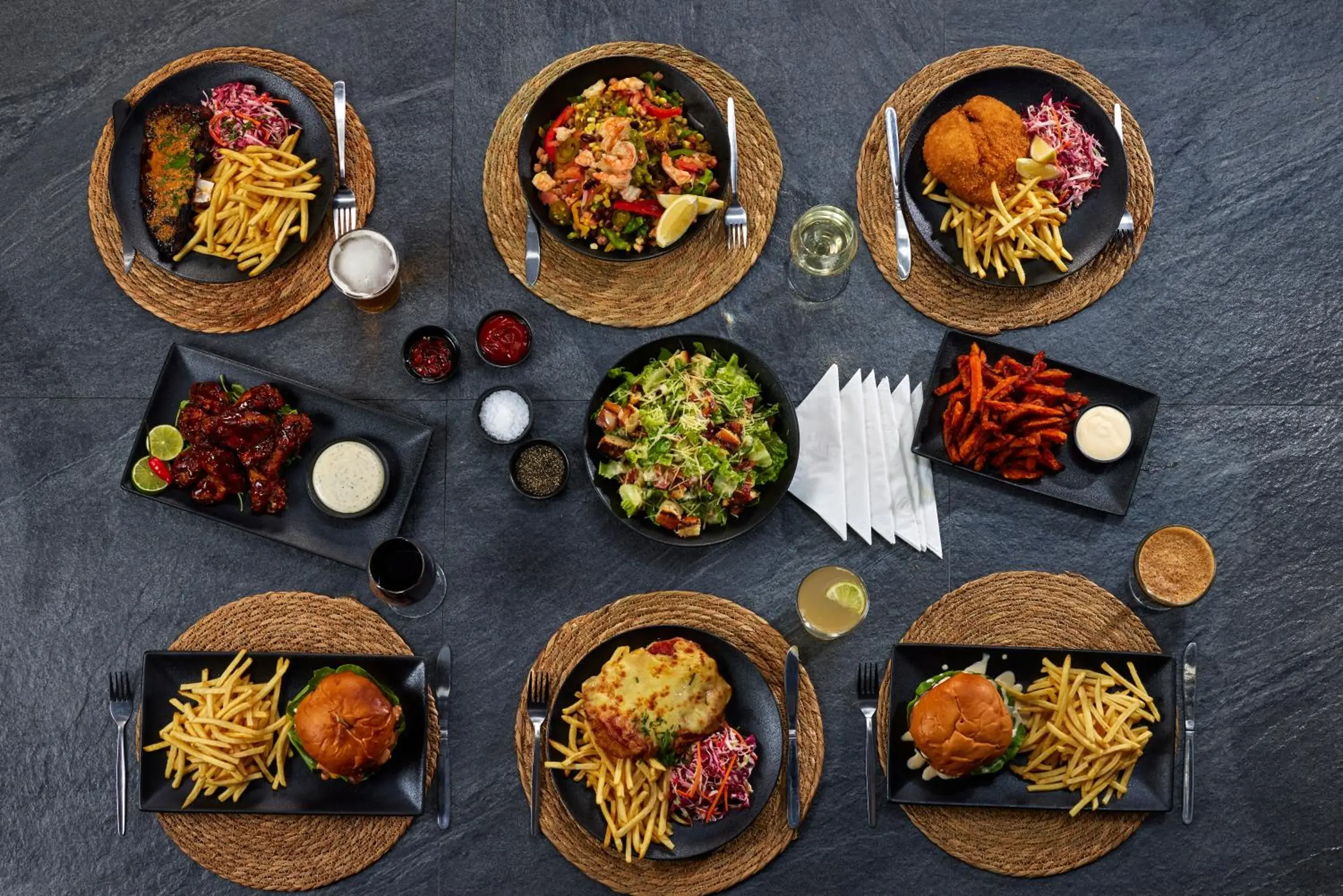 Restaurant/places to eat in Gilligan's Hotel & Resort Cairns Restaurant/places to eat in Gilligan's Hotel & Resort Cairns