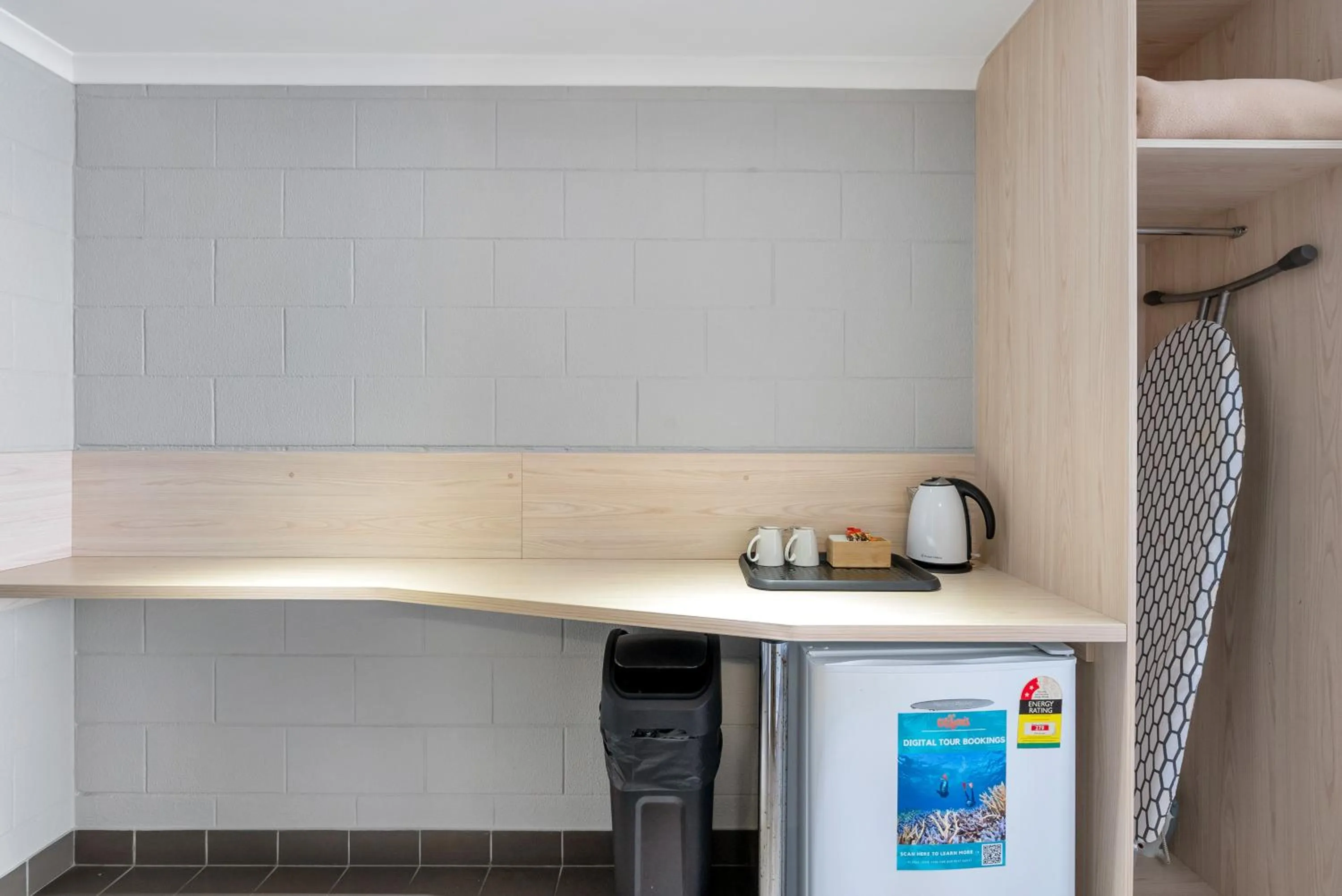 Area and facilities in Gilligan's Hotel & Resort Cairns