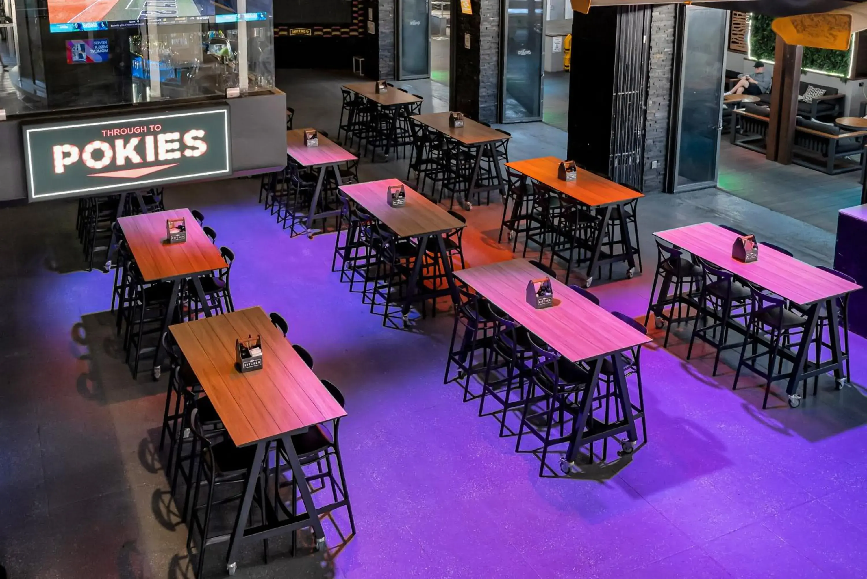 Lounge or bar in Gilligan's Hotel & Resort Cairns Lounge or bar in Gilligan's Hotel & Resort Cairns