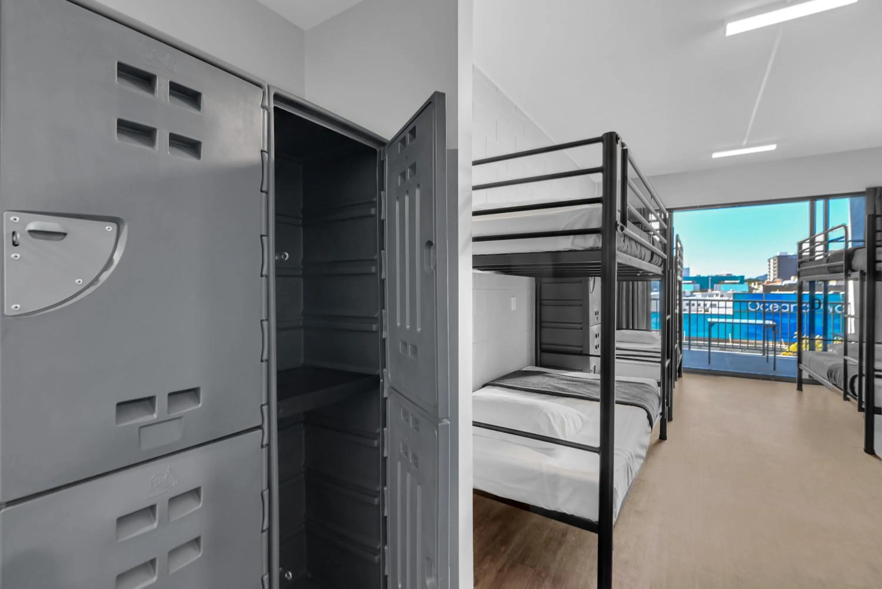 Bed in Gilligan's Hotel & Resort Cairns