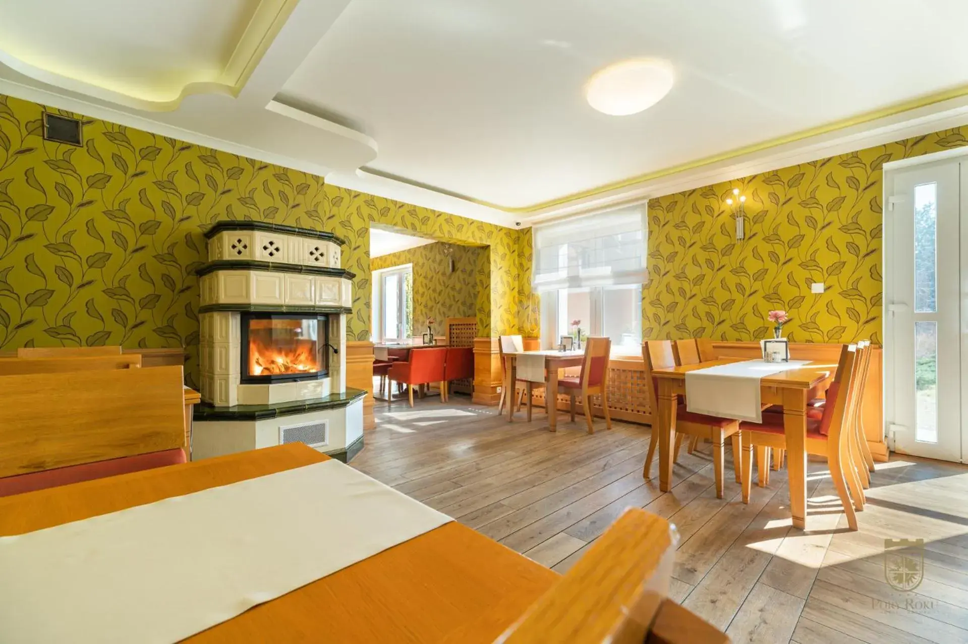 Restaurant/places to eat in Hotel Pory Roku Restaurant/places to eat in Hotel Pory Roku