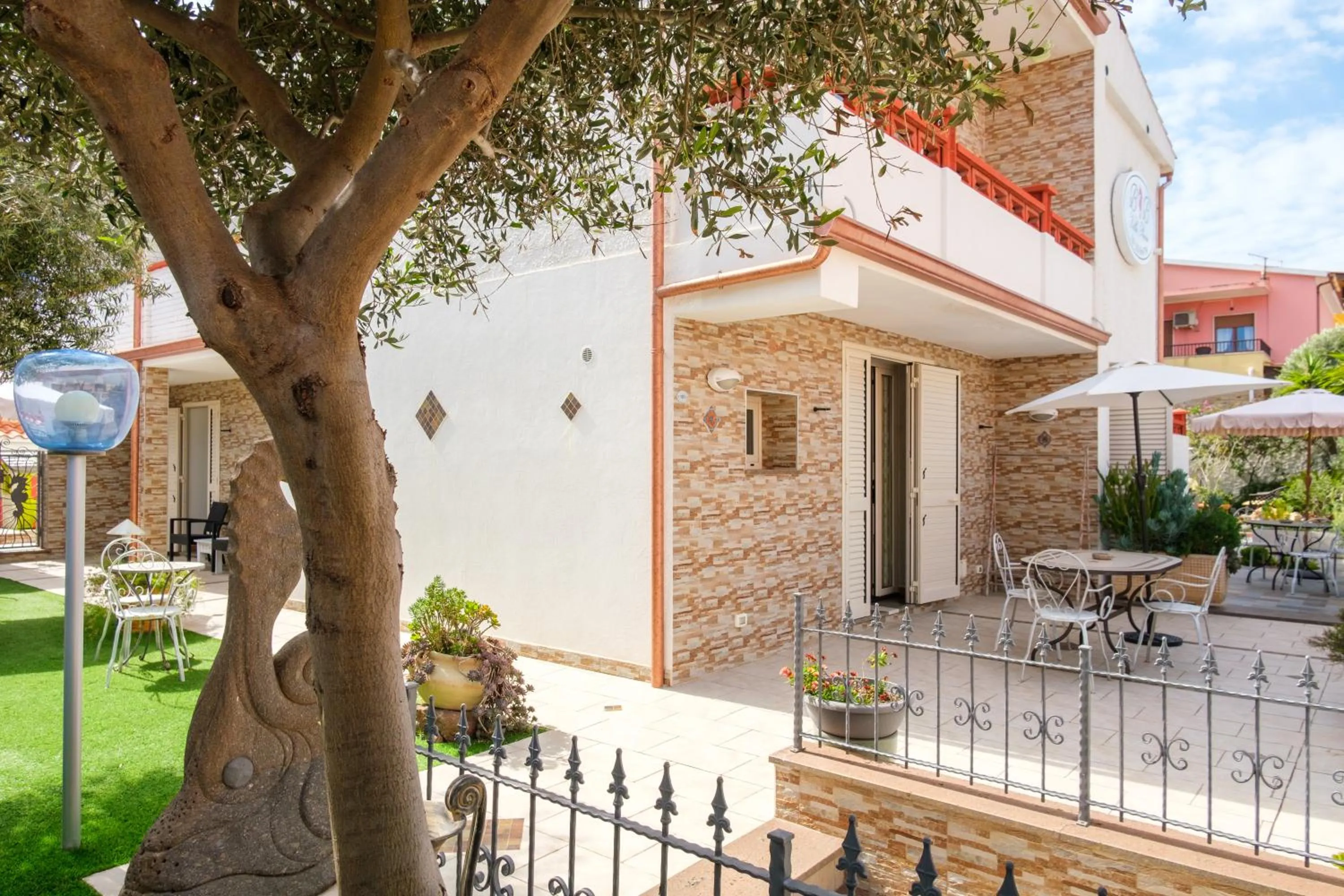 Property building in Villa Piana