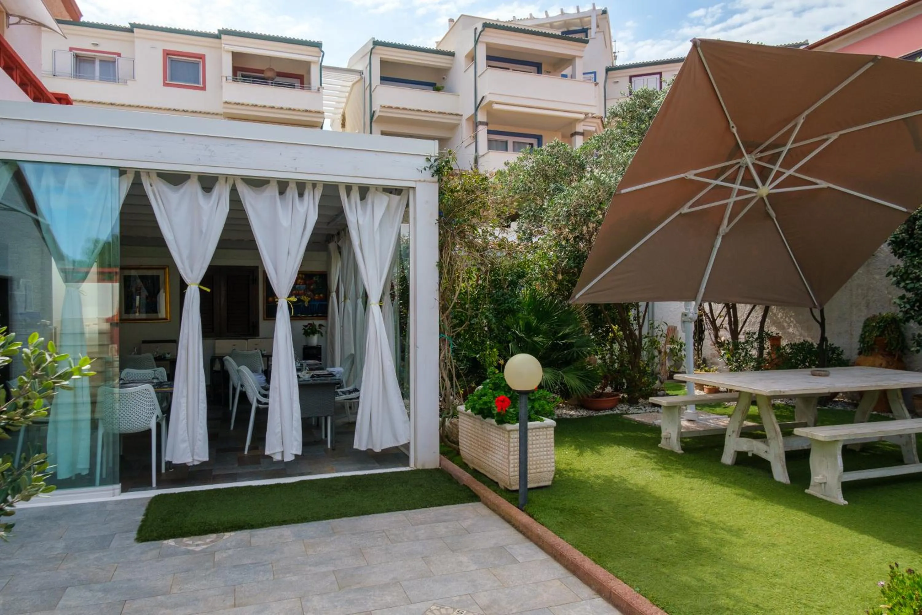 Property building in Villa Piana