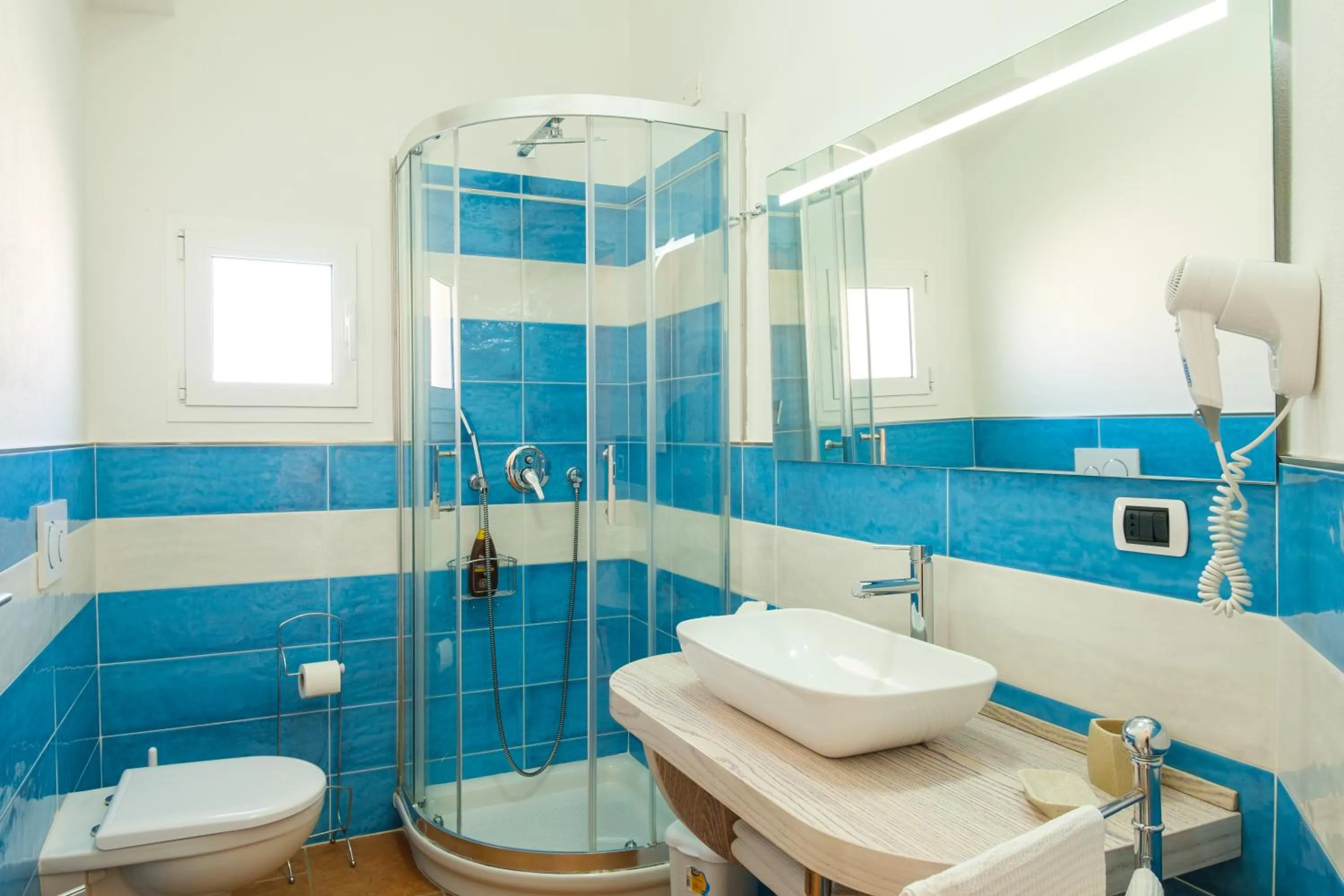 Shower in Villa Piana