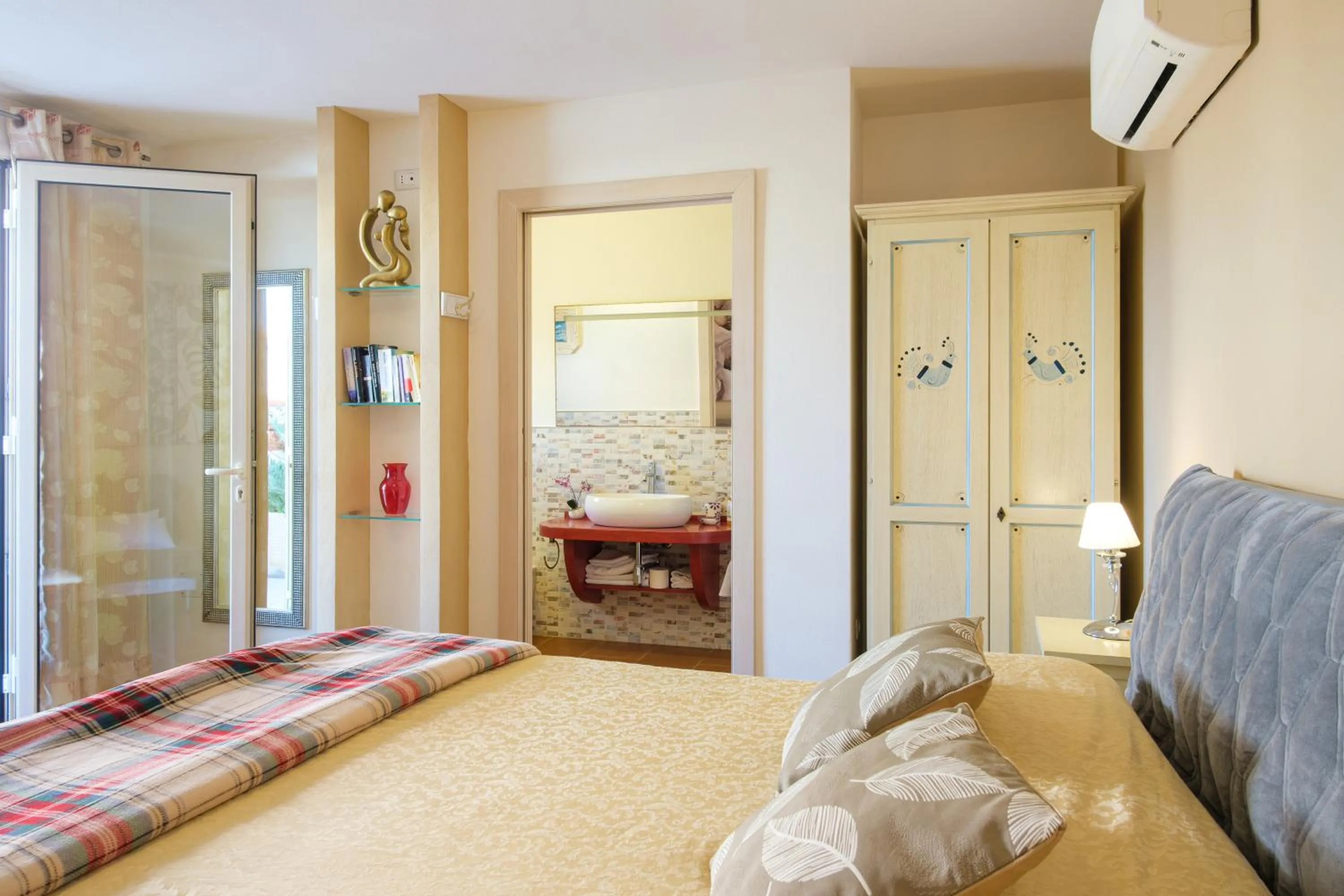 TV and multimedia in Villa Piana