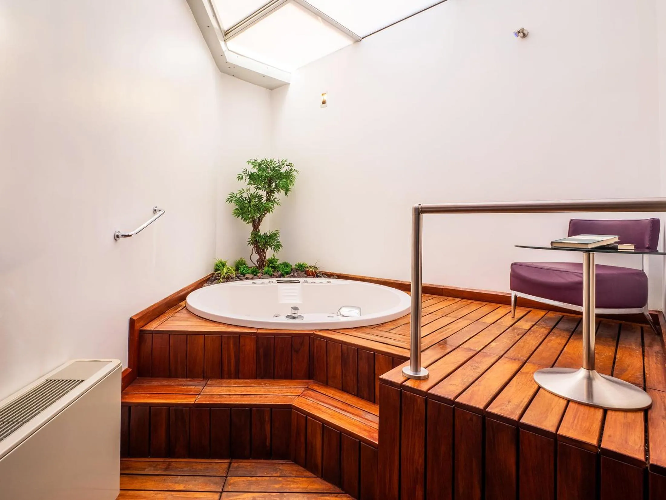 Hot Tub, Bed in Hotel Spa La Casa del Rector Almagro