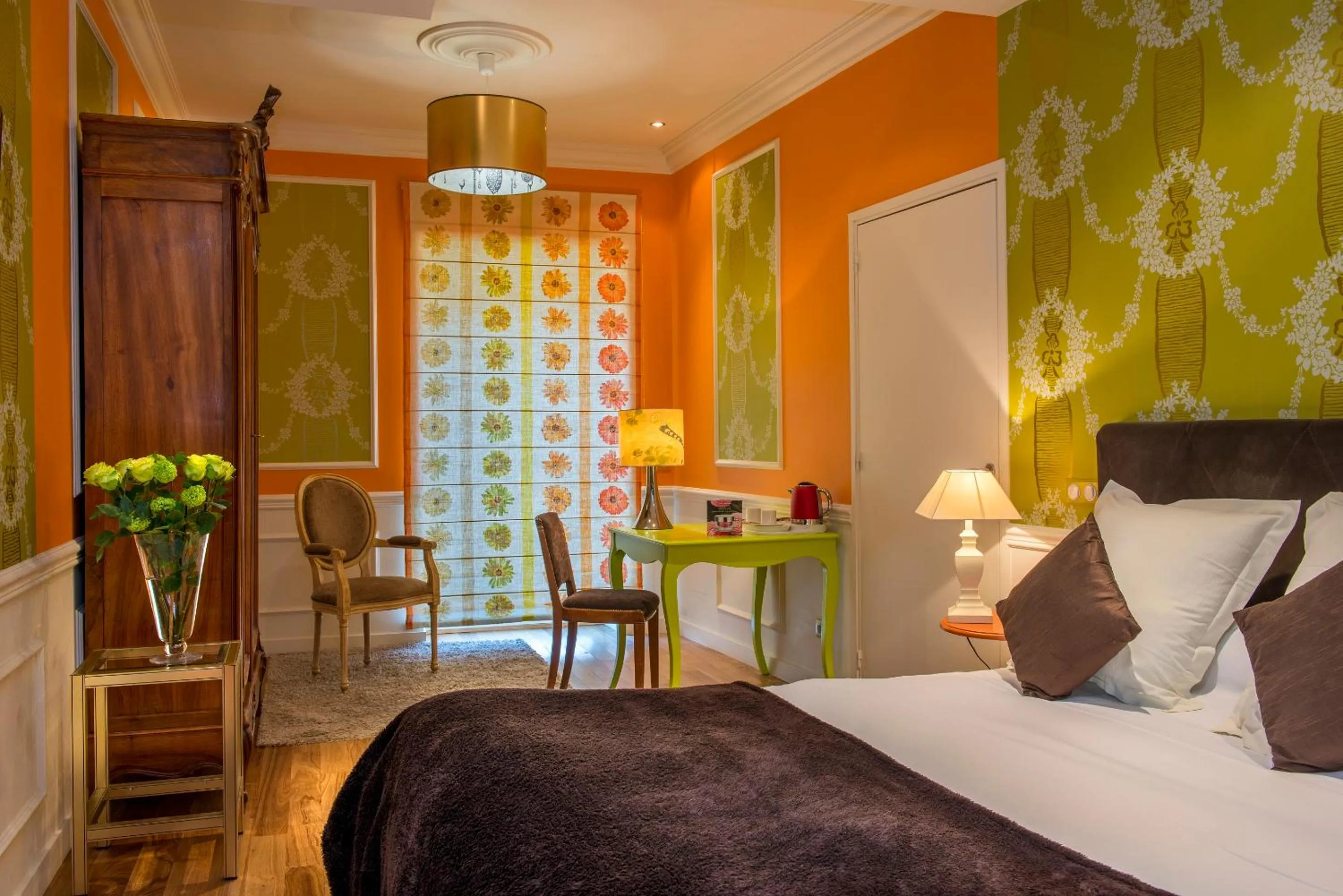 Photo of the whole room, Bed in Frédéric Carrion - Cuisine, Hôtel & Spa