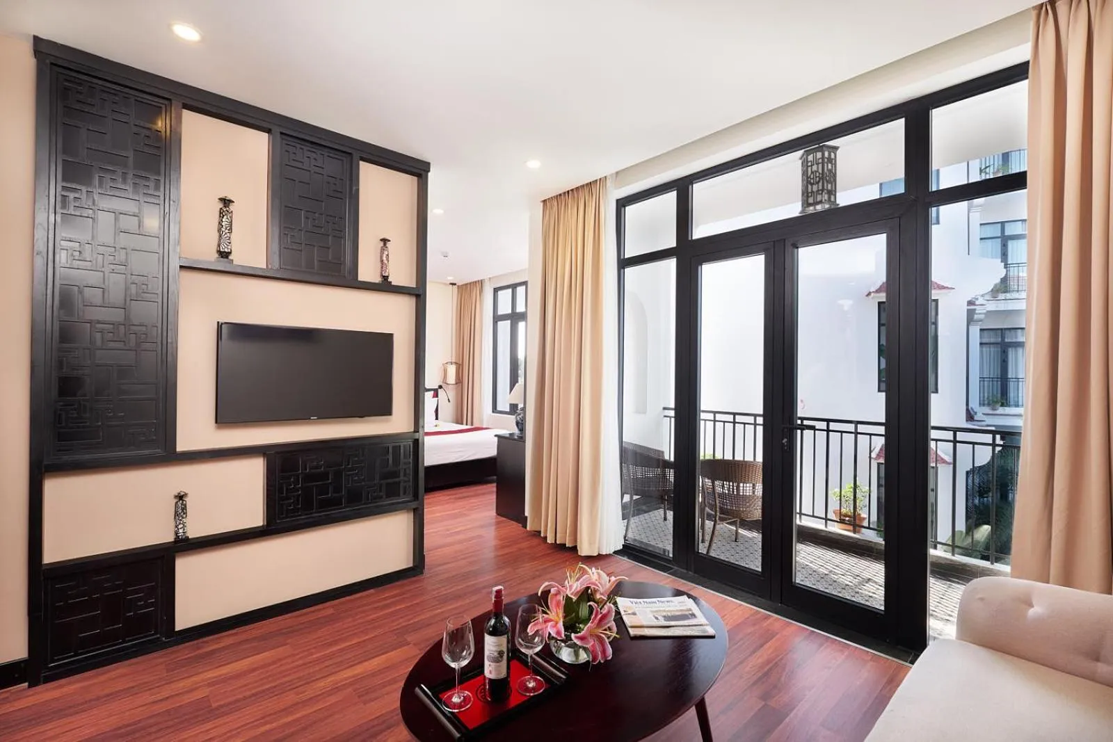 Living room, Bed in Hadana Boutique Resort Hoi An