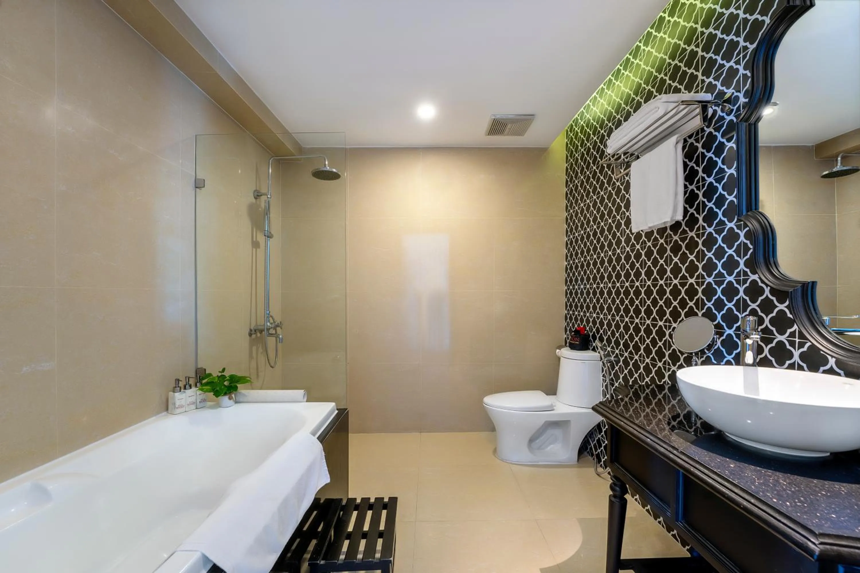 Bathroom in Hadana Boutique Resort Hoi An