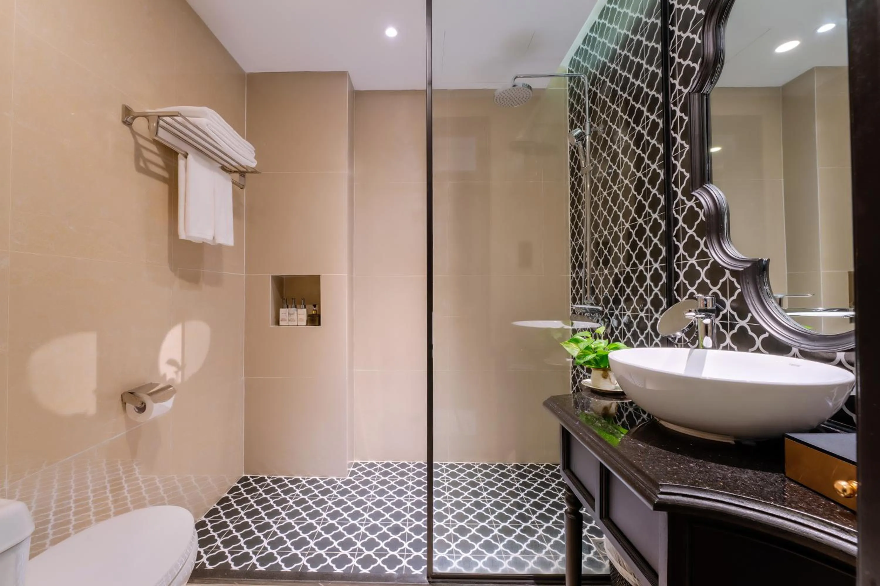 Bathroom in Hadana Boutique Resort Hoi An