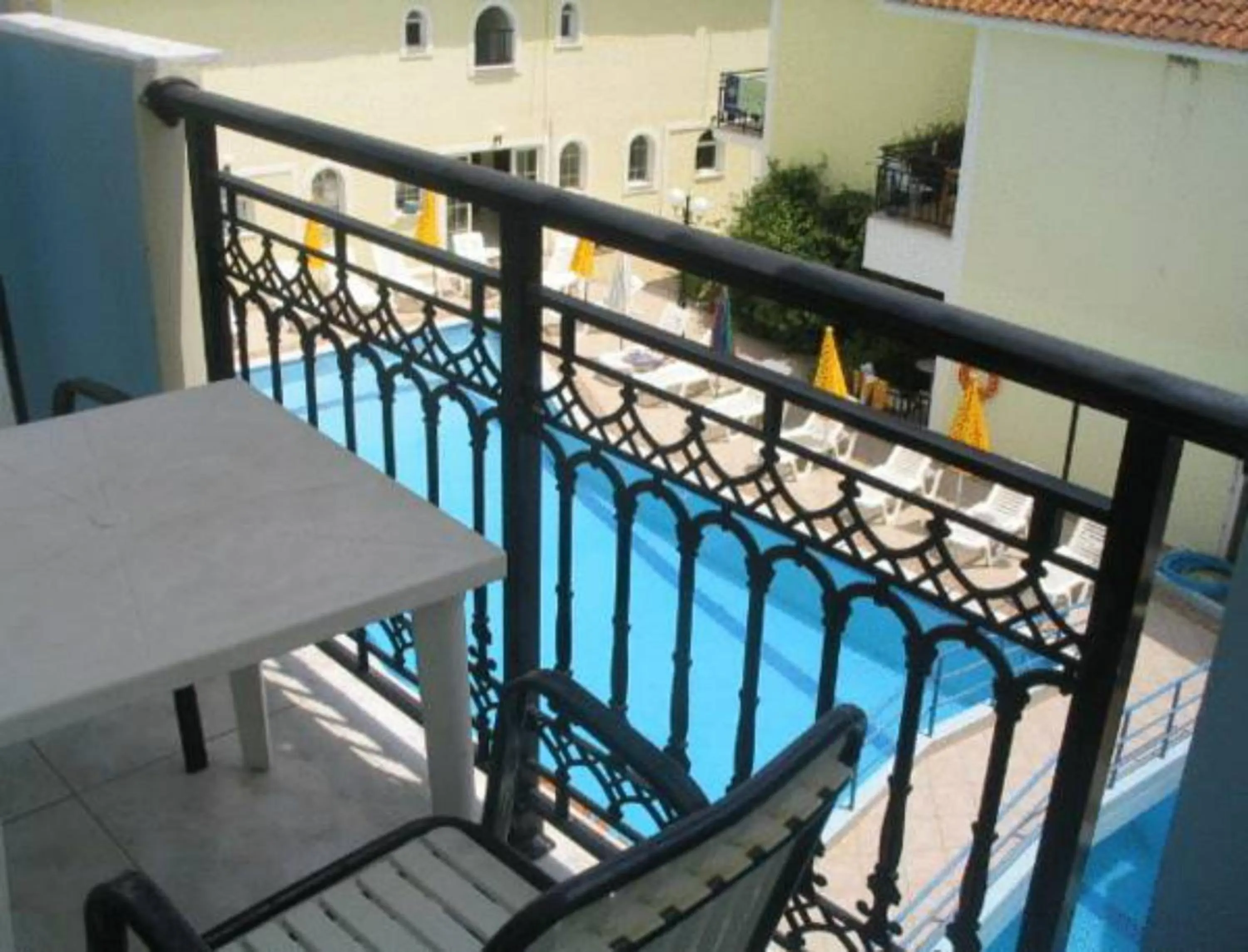 Vossos Hotel Apartments