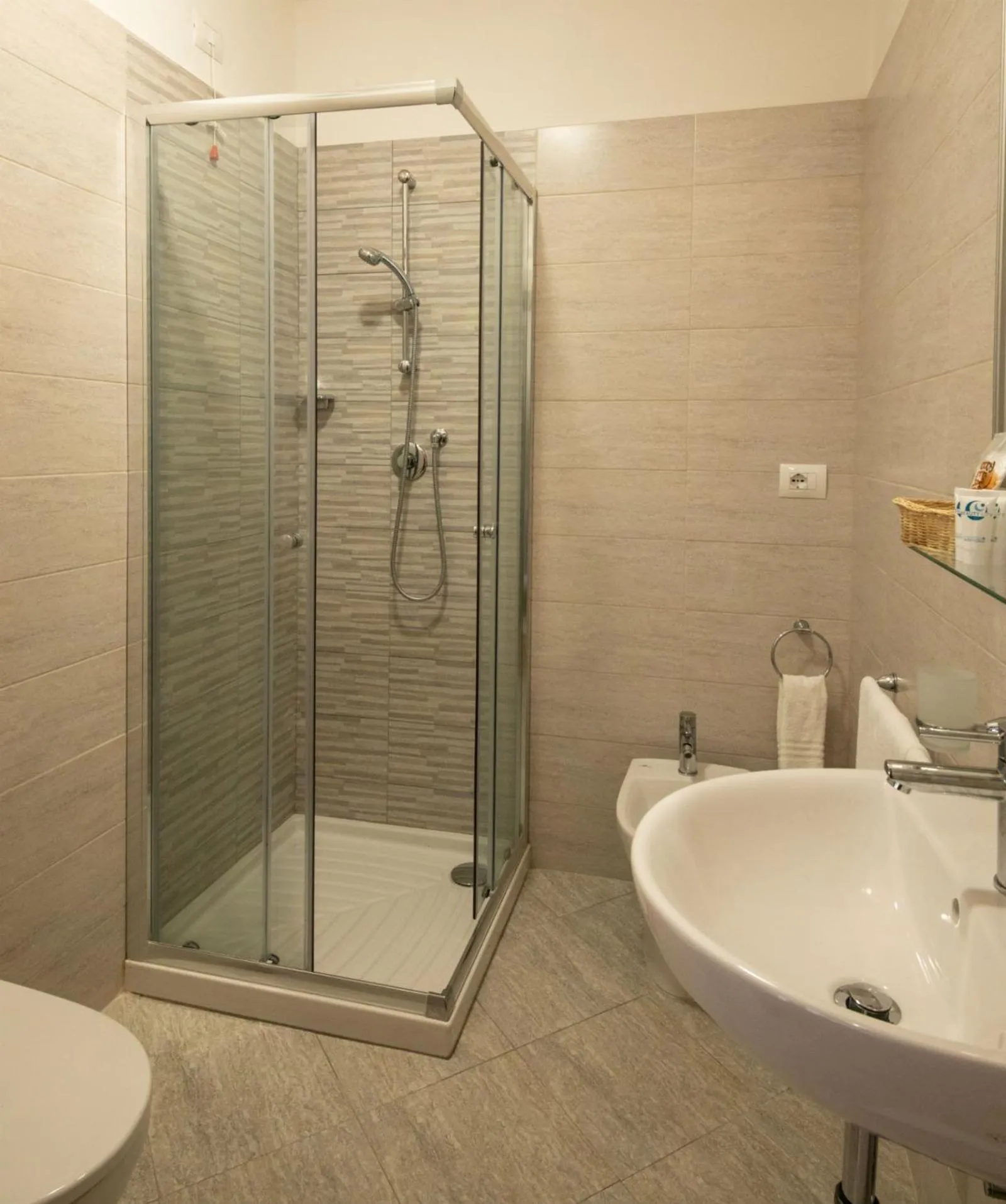 Shower in Hotel Nazionale