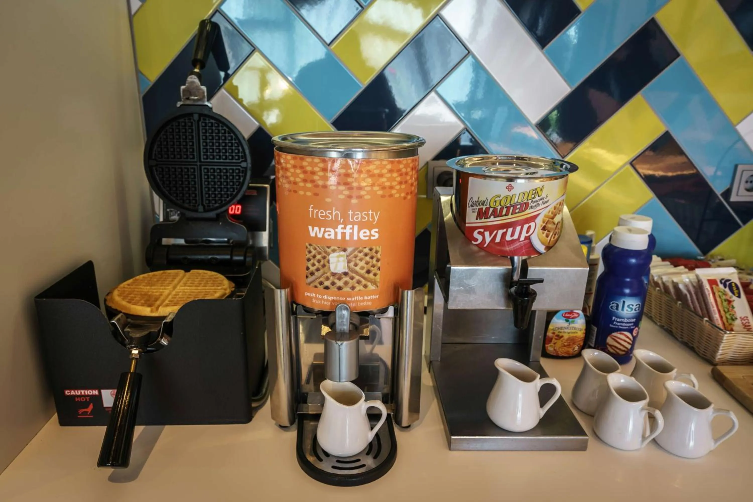 Breakfast in Hampton by Hilton Amsterdam Centre East