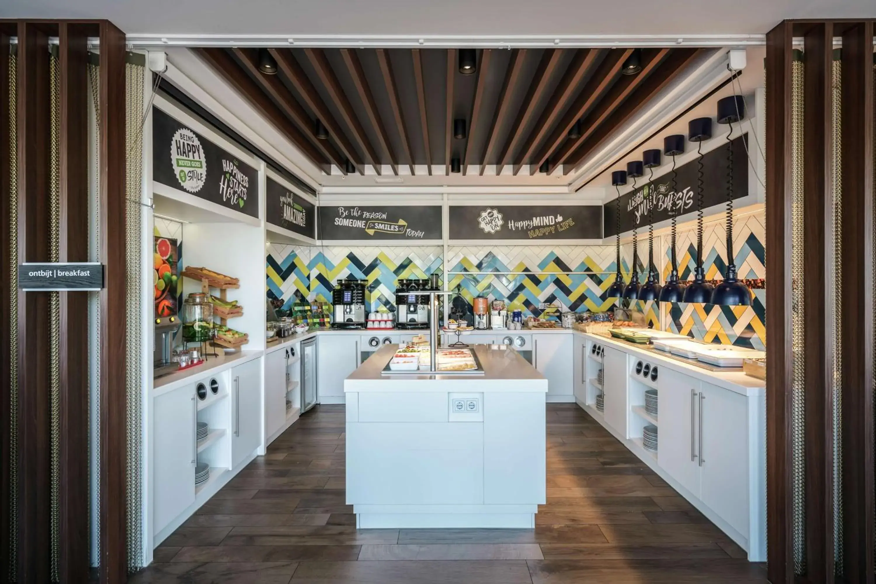 Breakfast in Hampton by Hilton Amsterdam Centre East Breakfast in Hampton by Hilton Amsterdam Centre East