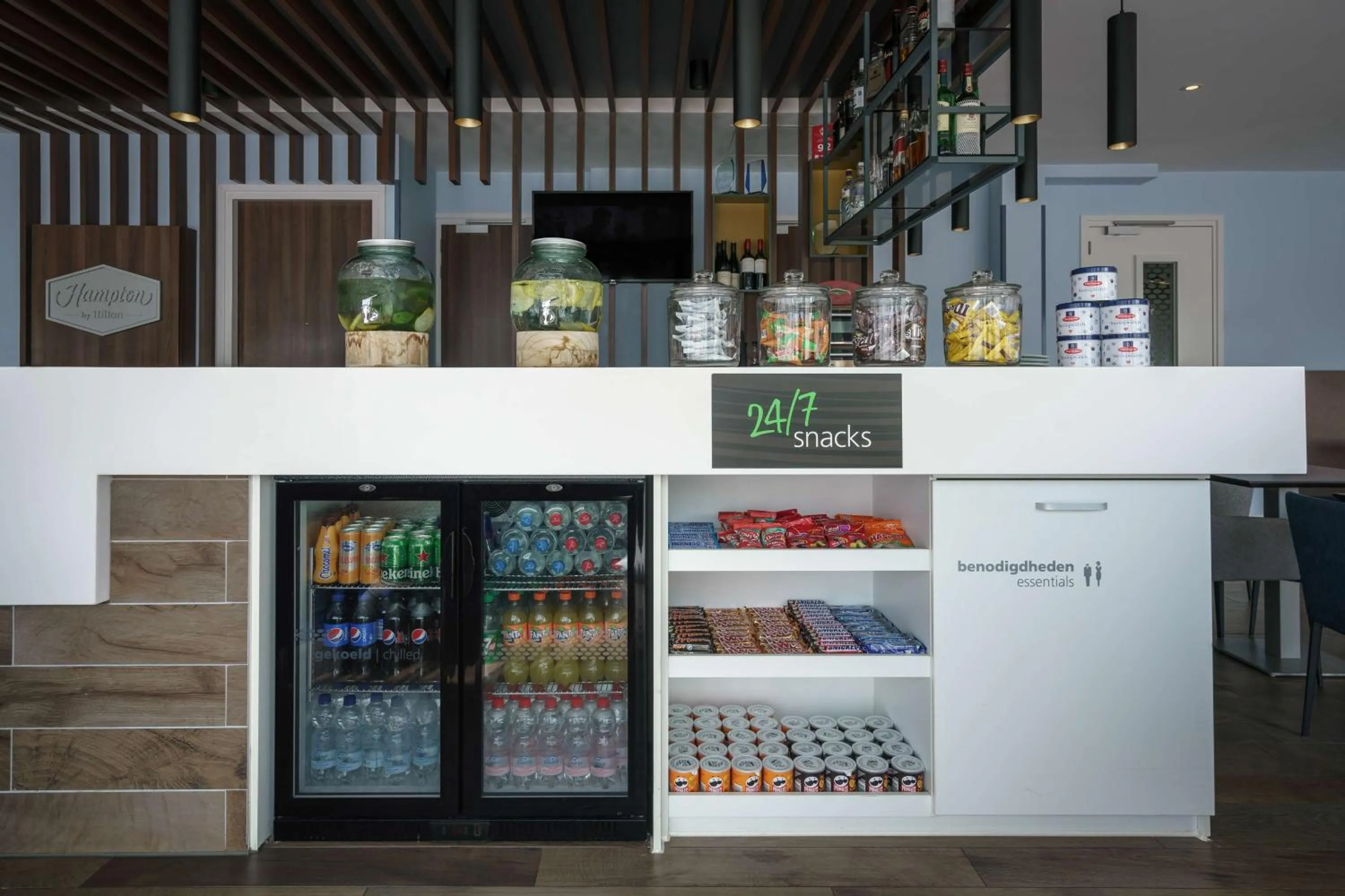 Restaurant/places to eat in Hampton by Hilton Amsterdam Centre East