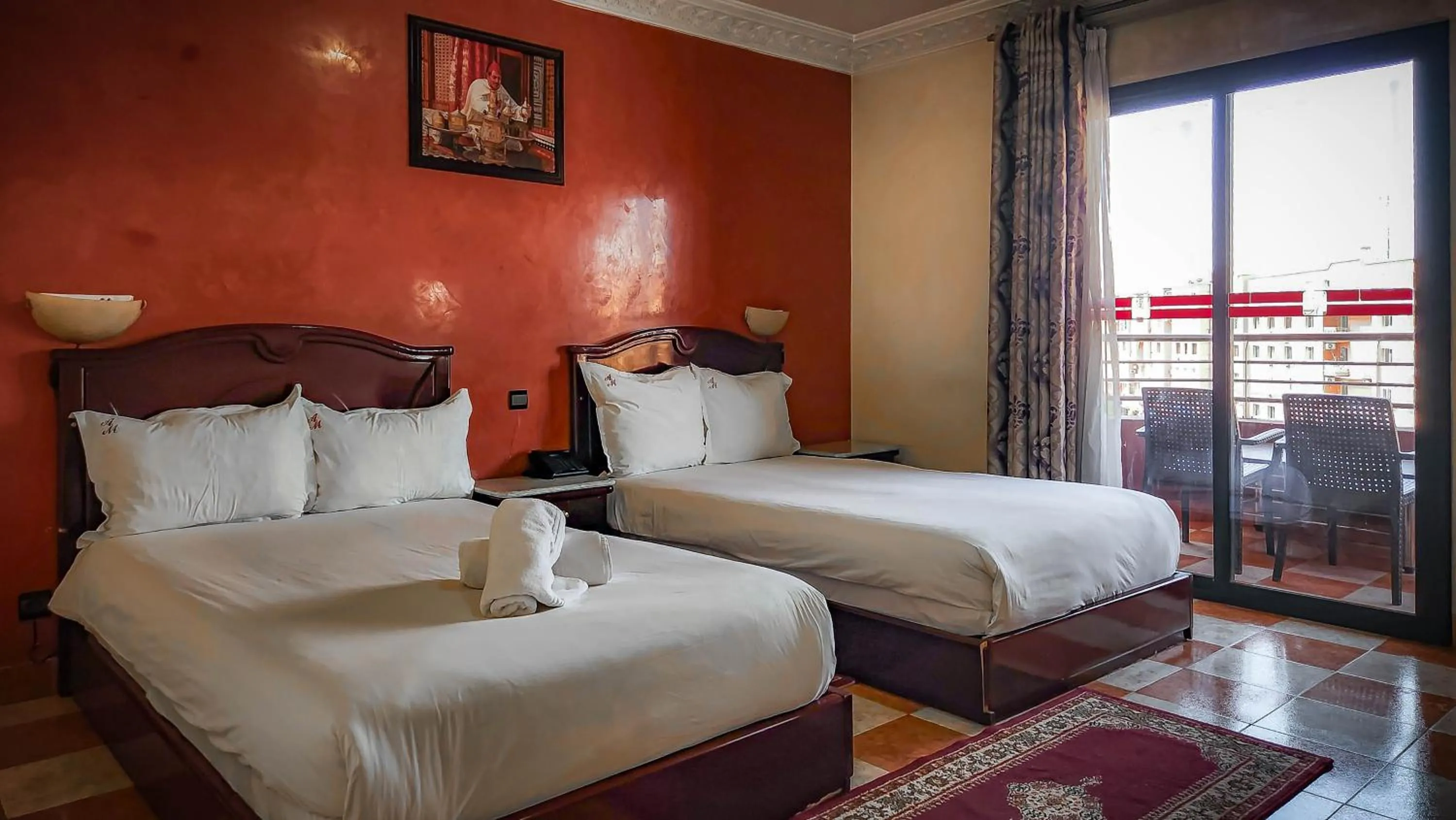 Bed in Hôtel Les Ambassadeurs