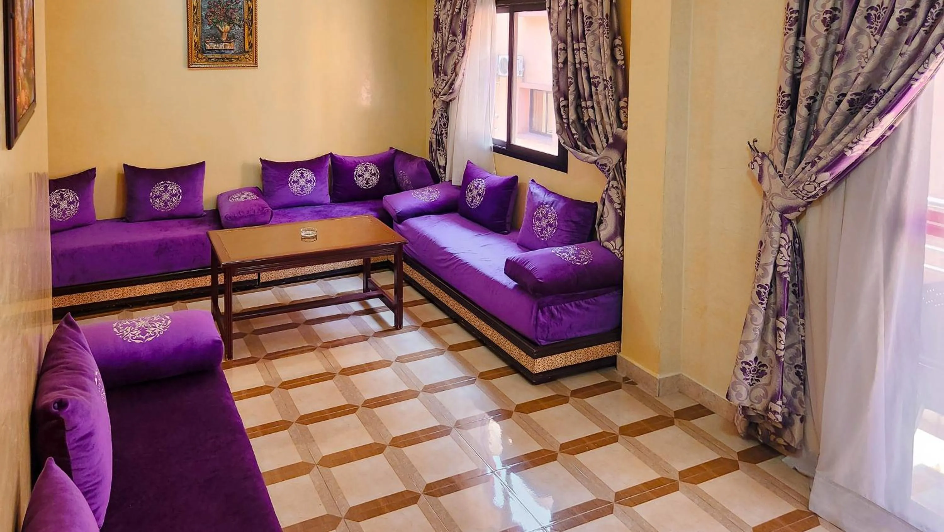 Hôtel Les Ambassadeurs