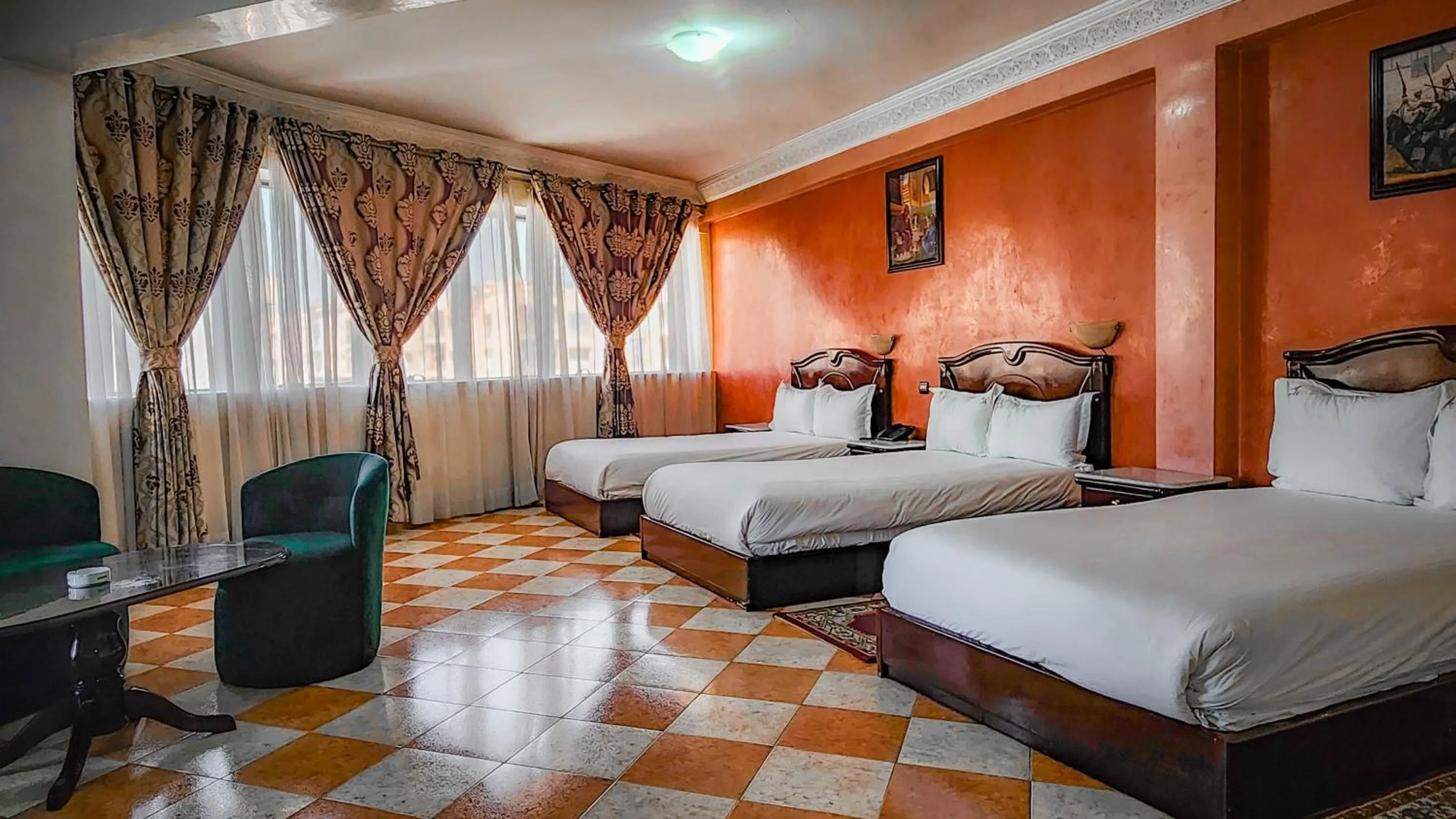 Bed in Hôtel Les Ambassadeurs