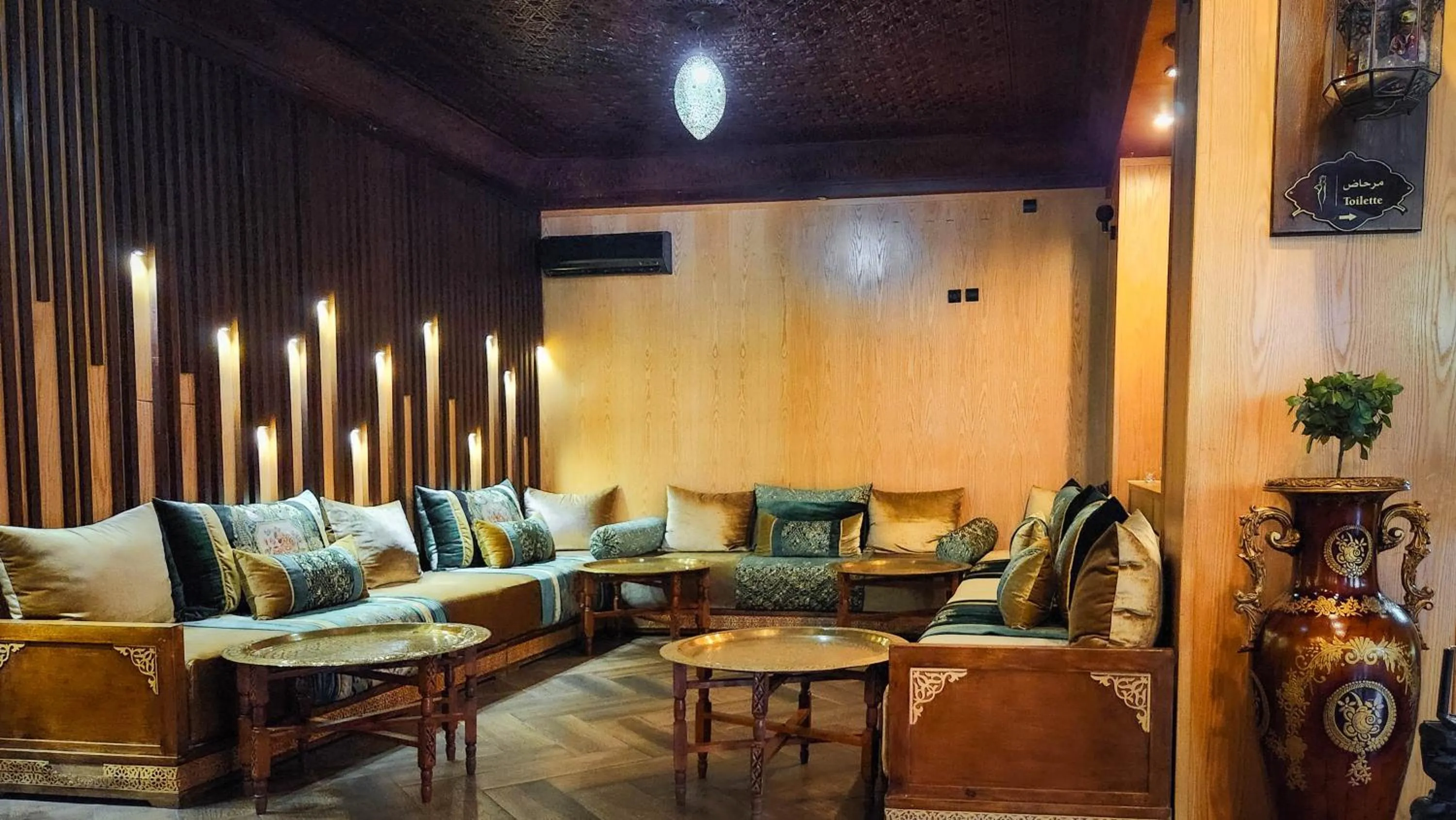 Hôtel Les Ambassadeurs