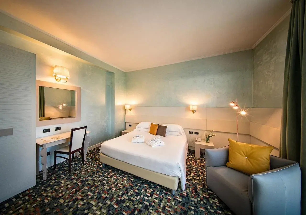 Suite - single occupancy in Hotel Ovidius Suite - single occupancy in Hotel Ovidius