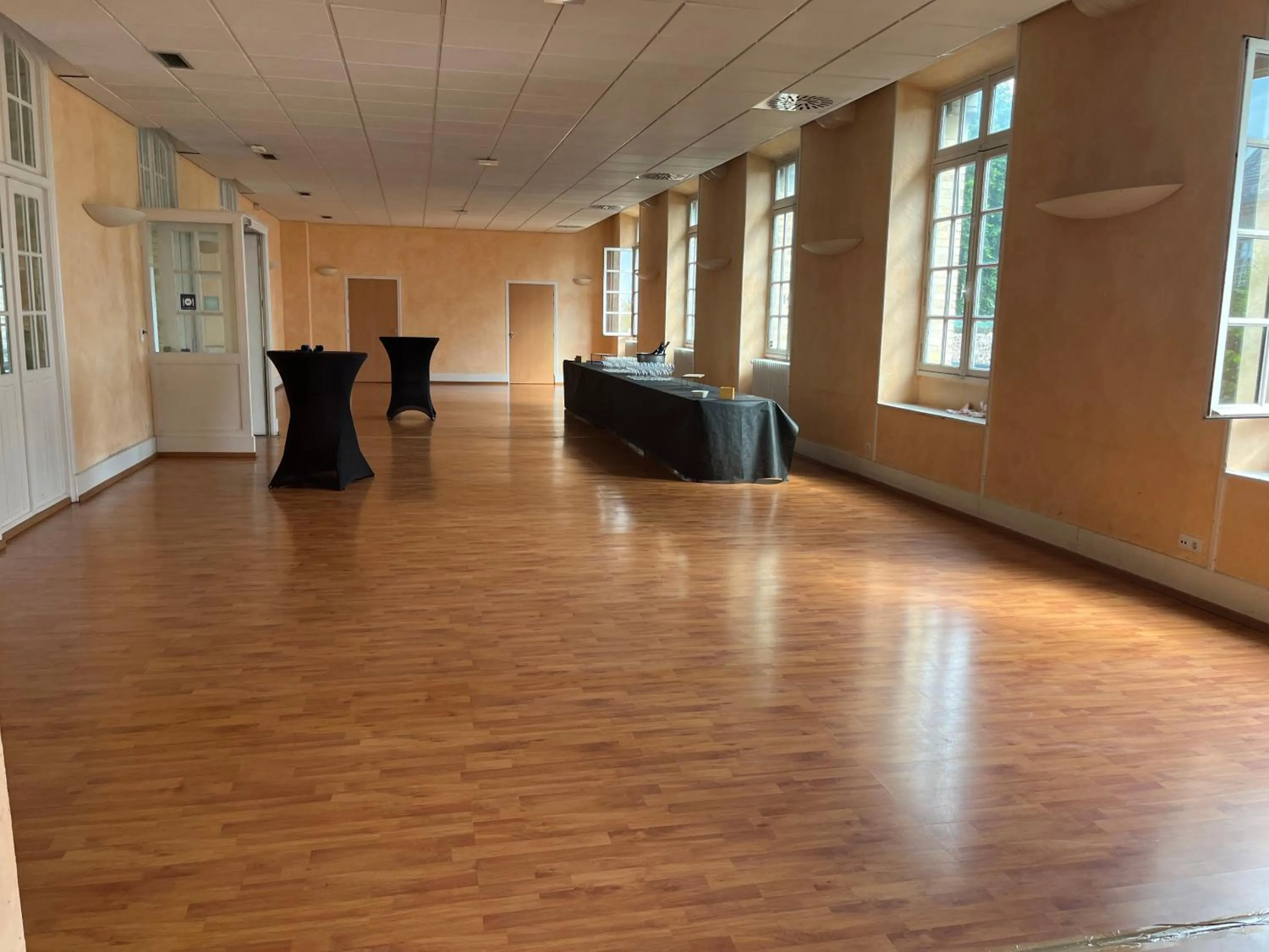 Banquet/Function facilities in Hôtellerie Saint Yves