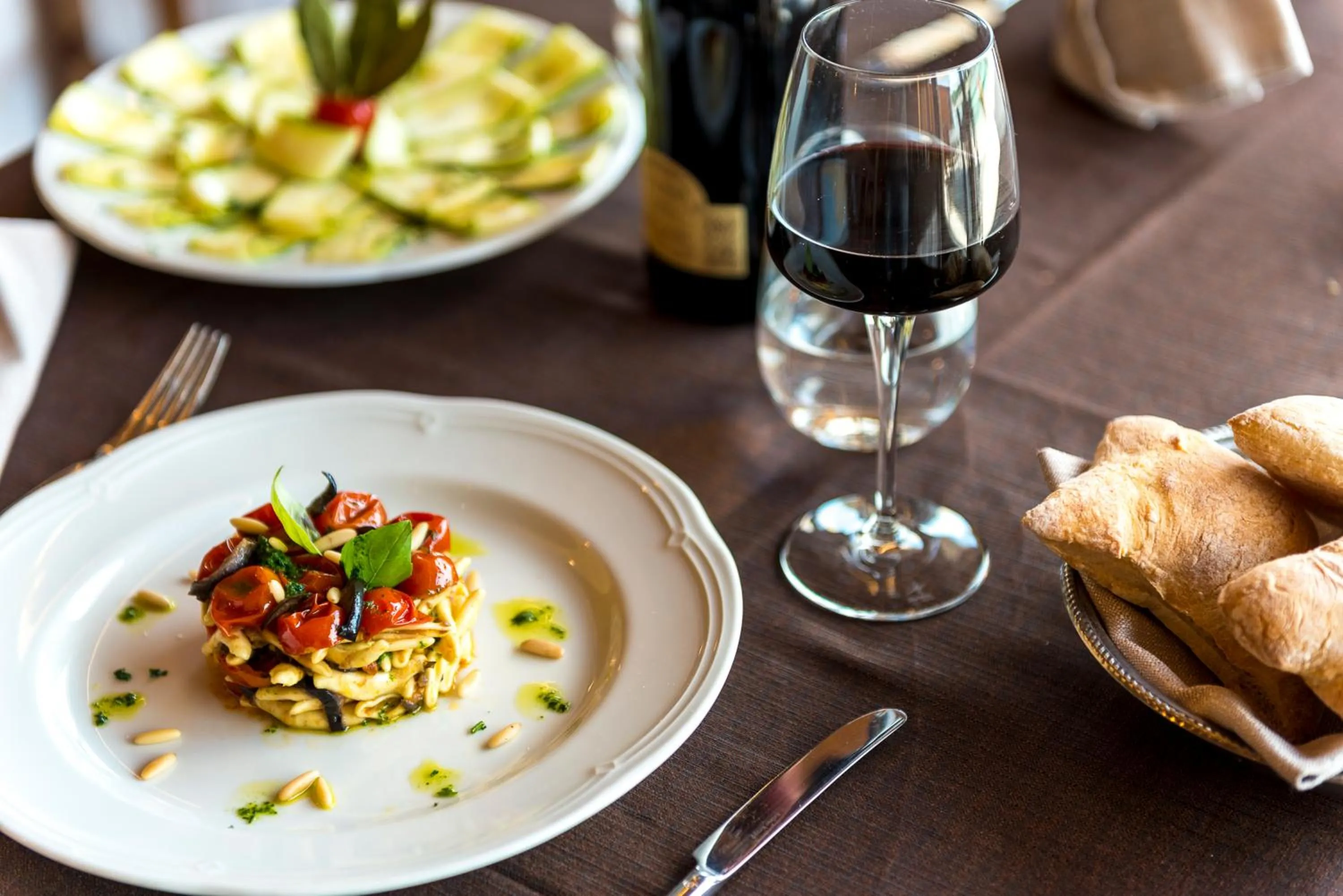 Restaurant/places to eat in Hotel Don Luis