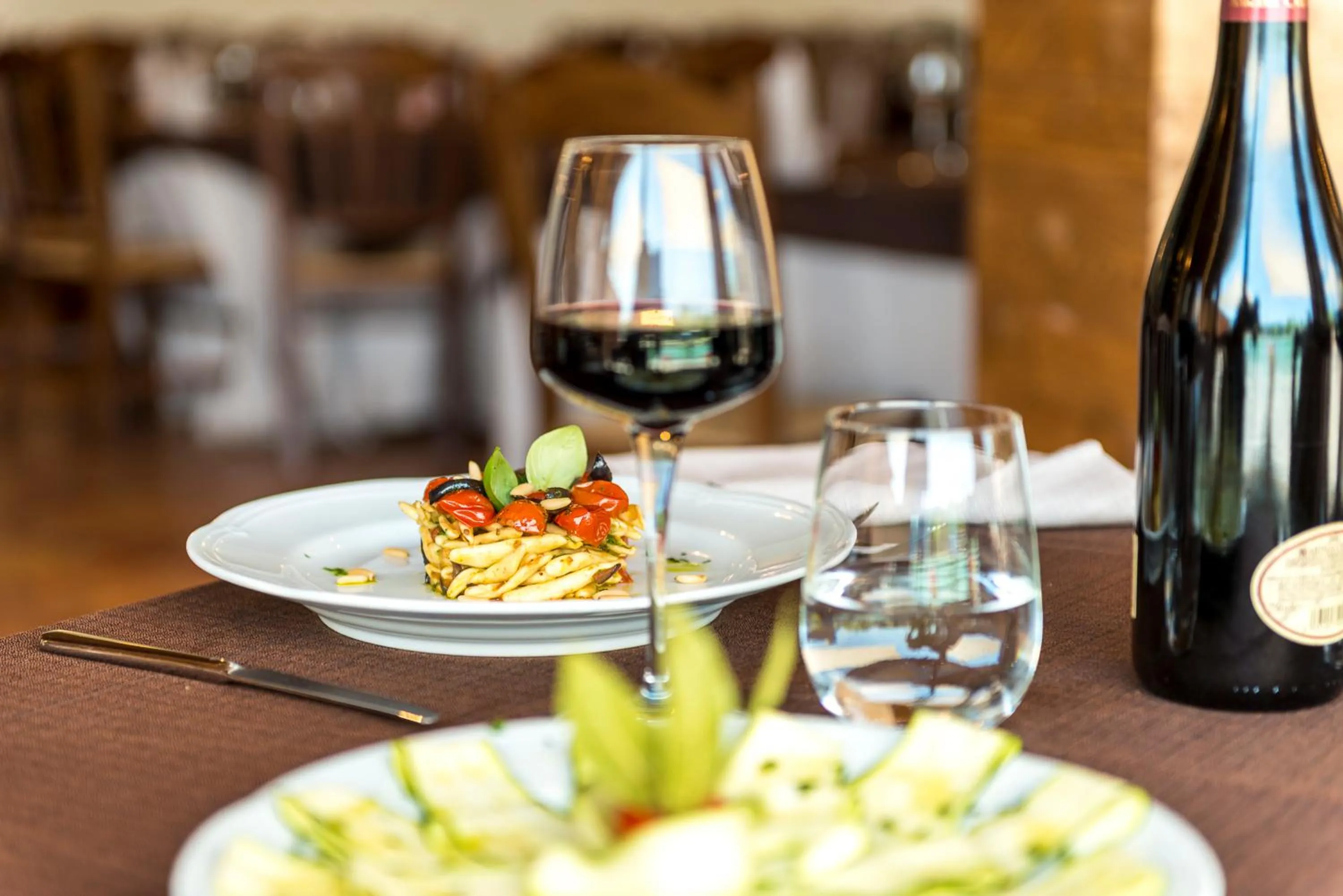 Restaurant/places to eat in Hotel Don Luis