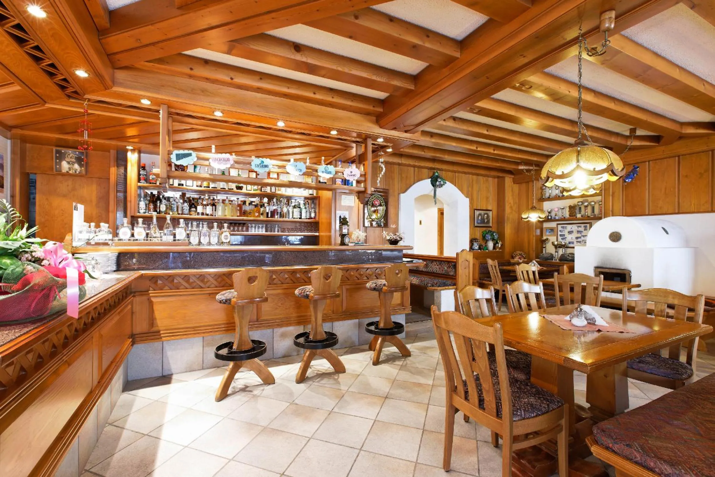 Lounge or bar in Hotel Genziana