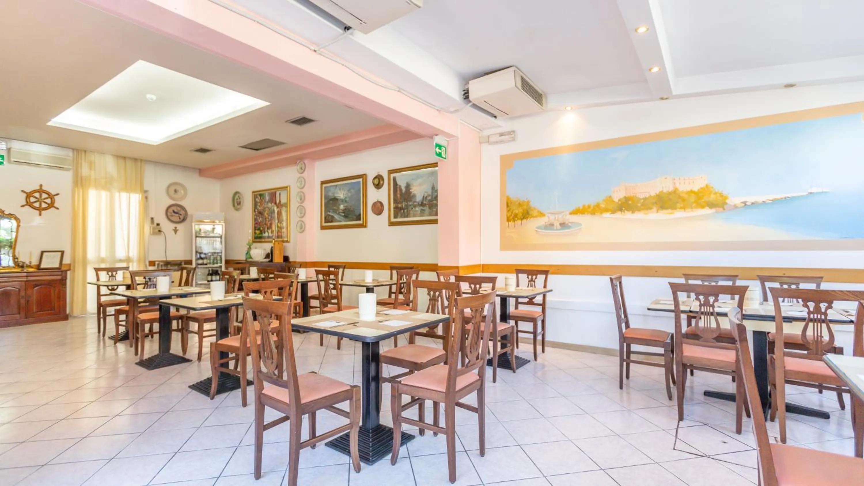 Restaurant/places to eat in Hotel Parco Fellini