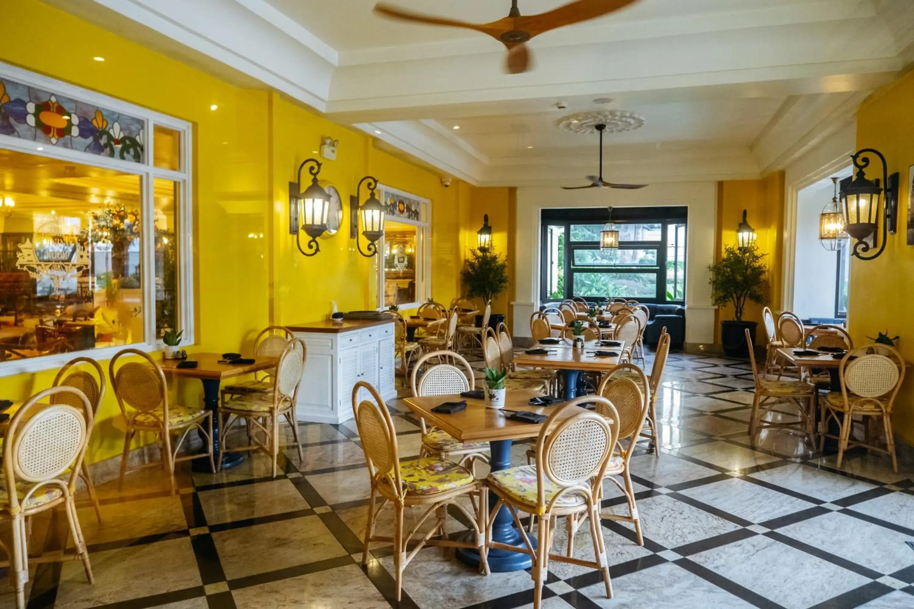 Restaurant/places to eat in The IMPERIAL Vung Tau Hotel Restaurant/places to eat in The IMPERIAL Vung Tau Hotel