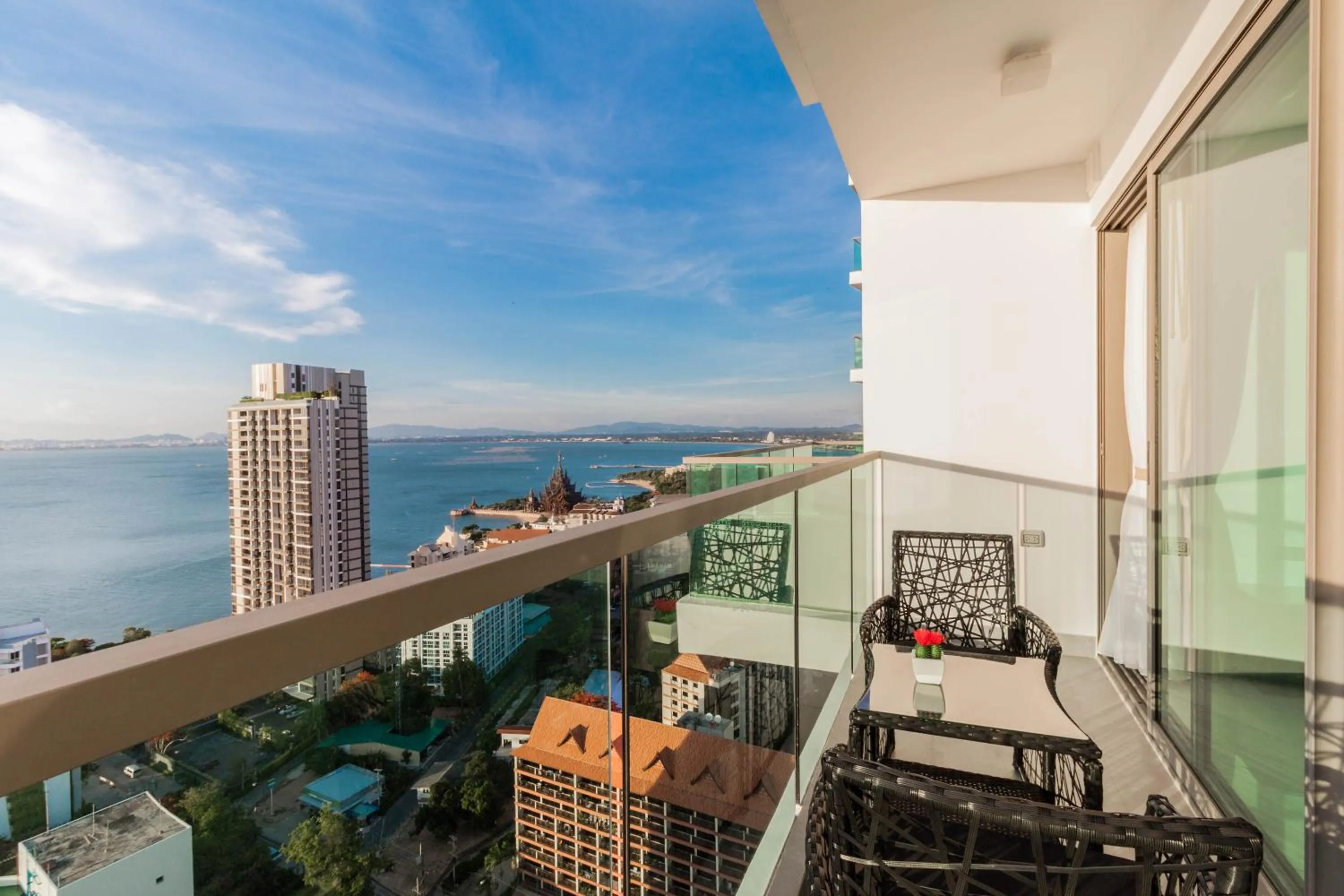 Balcony/Terrace in Wongamat Tower by Pattaya Sunny Rentals
