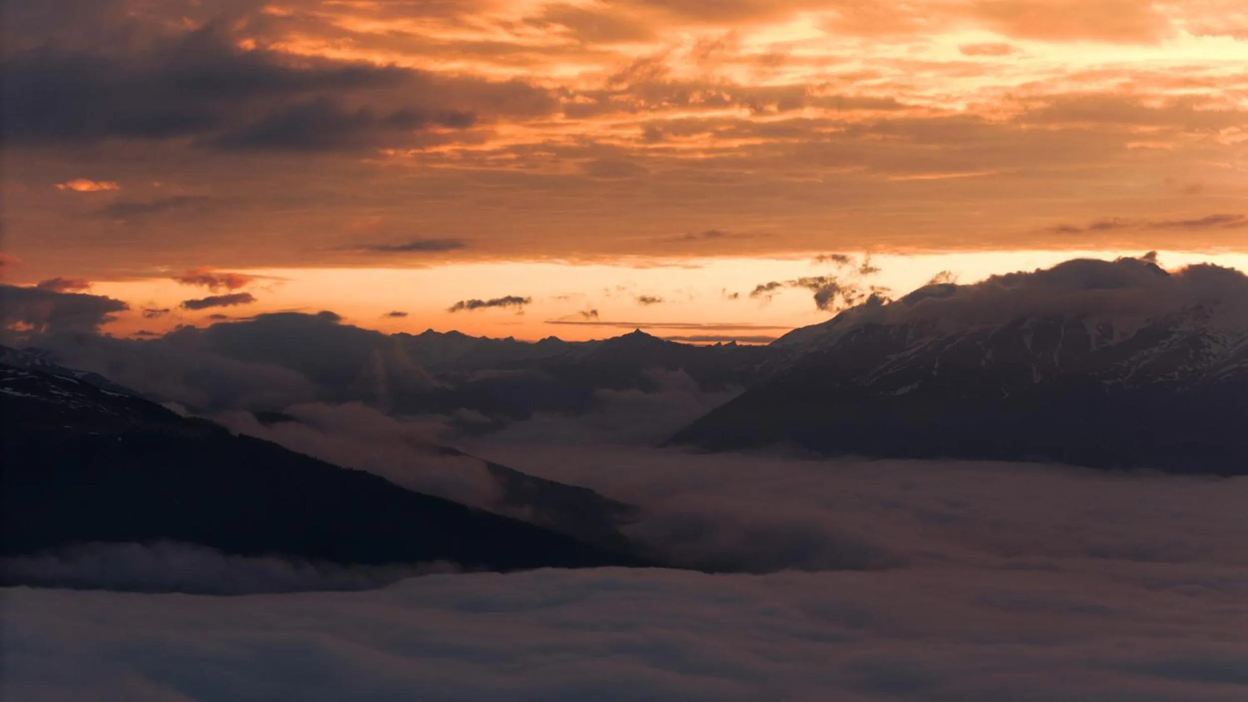 Hiking in Tenne Lodges