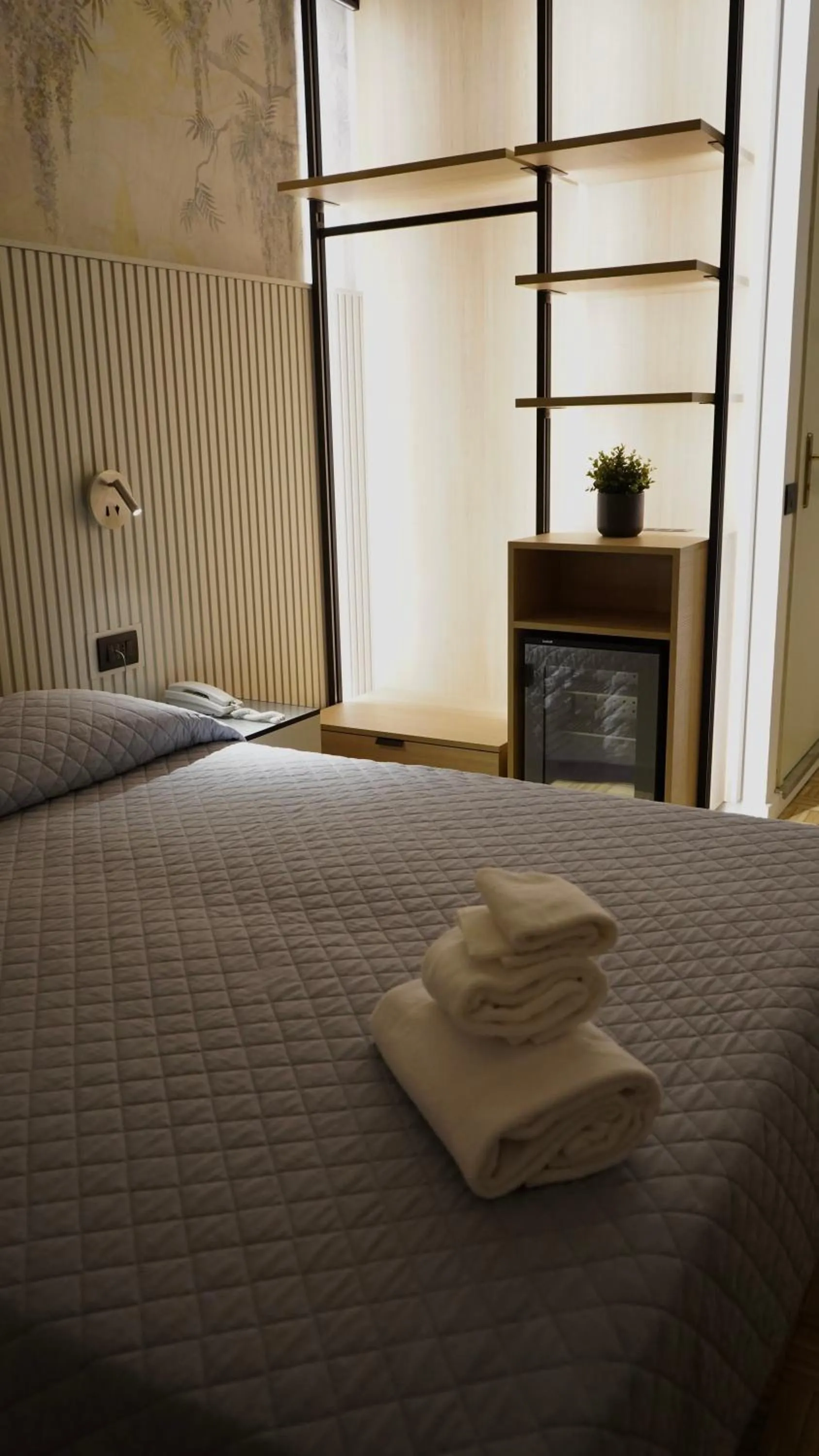 Bed in Hotel Astoria